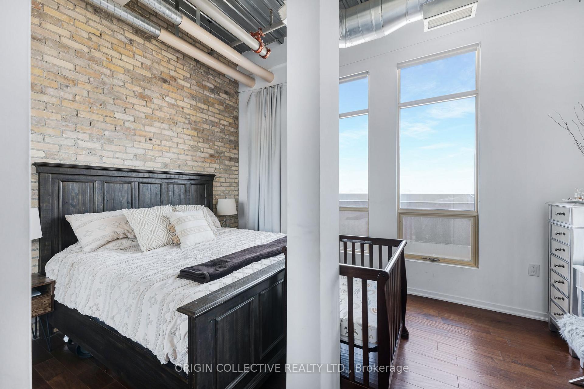 Photo 19 of Unit PH2, 736 Dundas Street E, Toronto, Regent Park — HOMEH