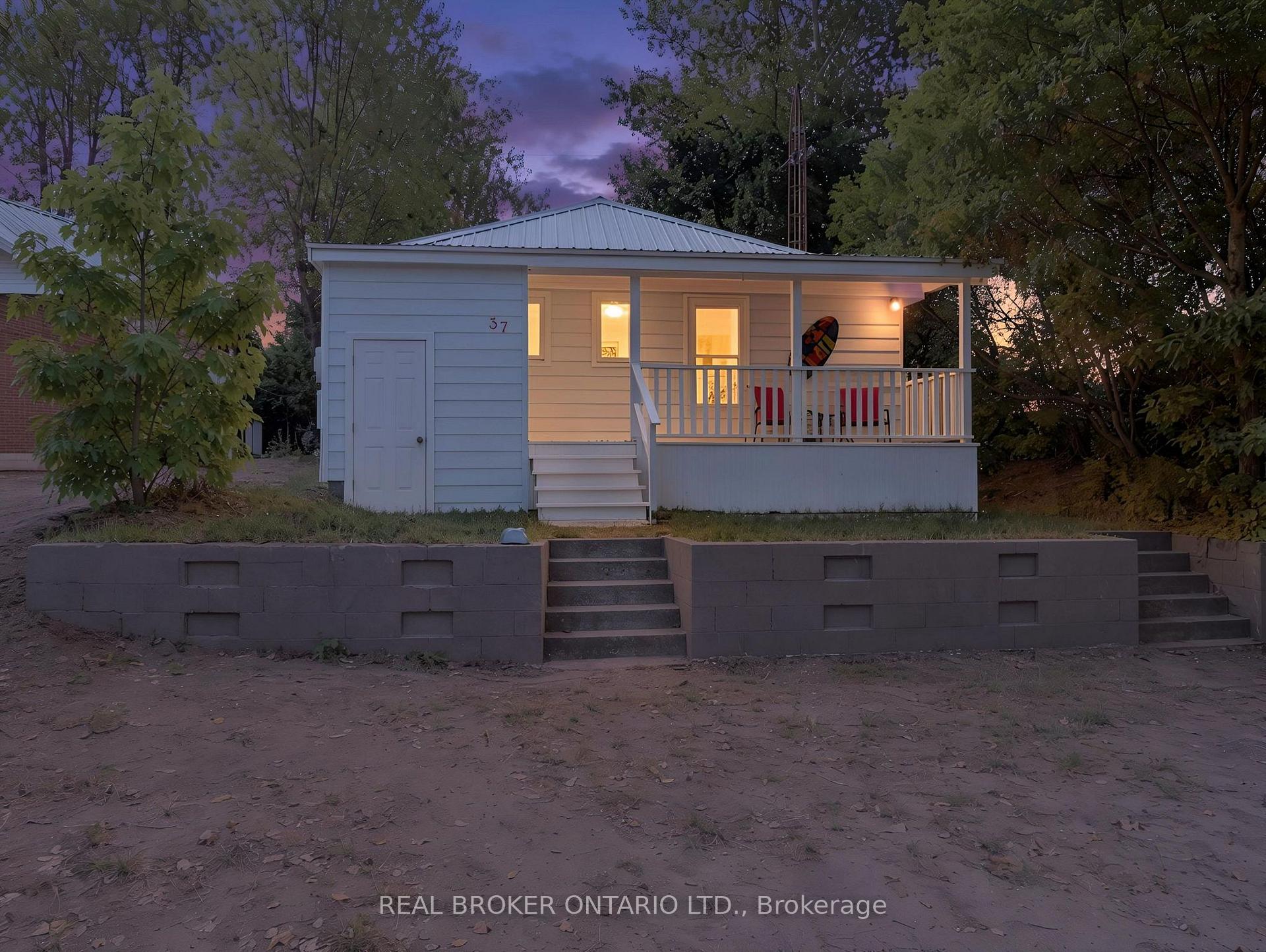 Photo of 37 Woodstock Avenue