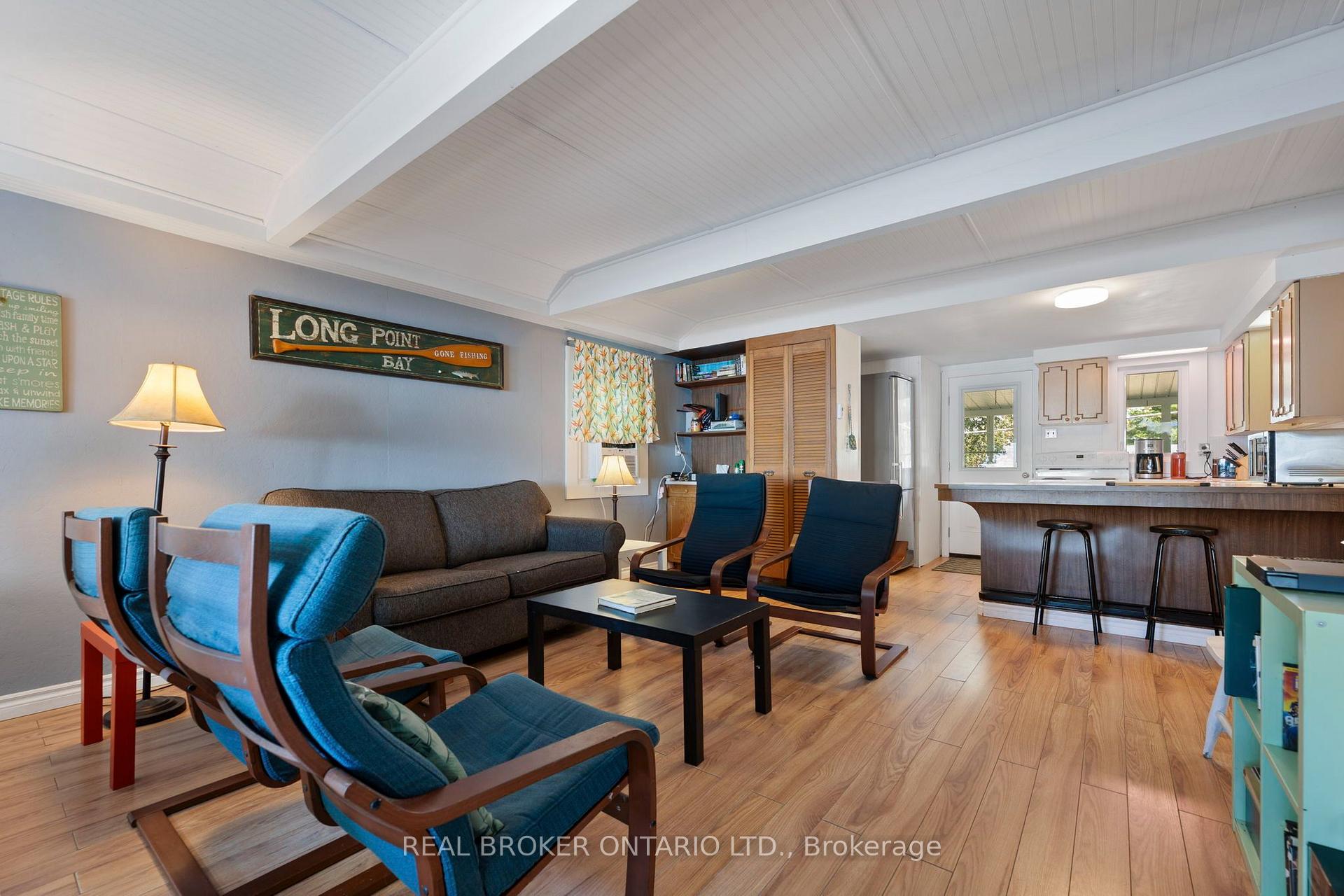 Photo 10 of 37 Woodstock Avenue, Norfolk, Long Point — HOMEH