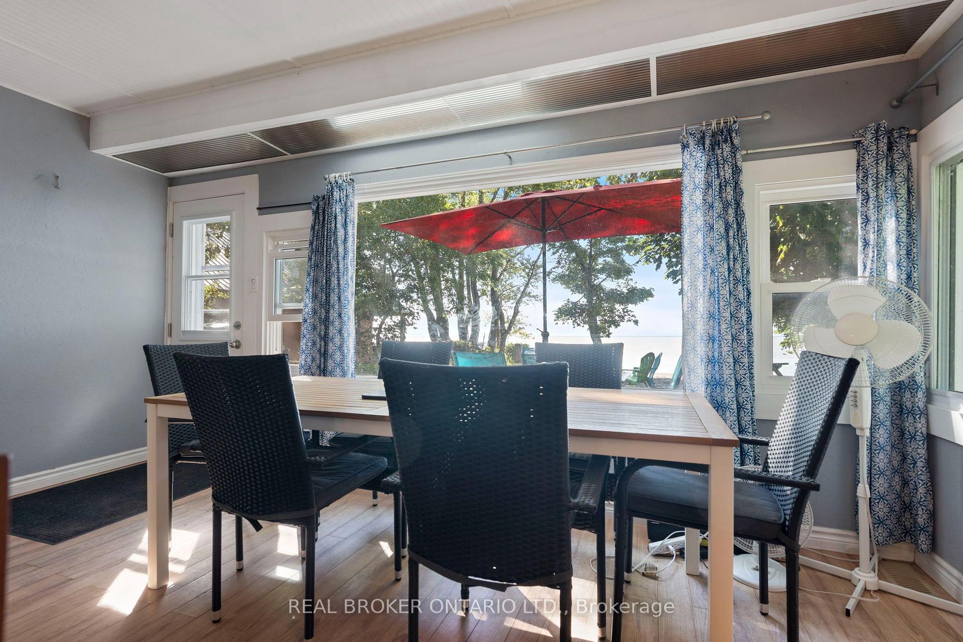 Photo 12 of 37 Woodstock Avenue, Norfolk, Long Point — HOMEH