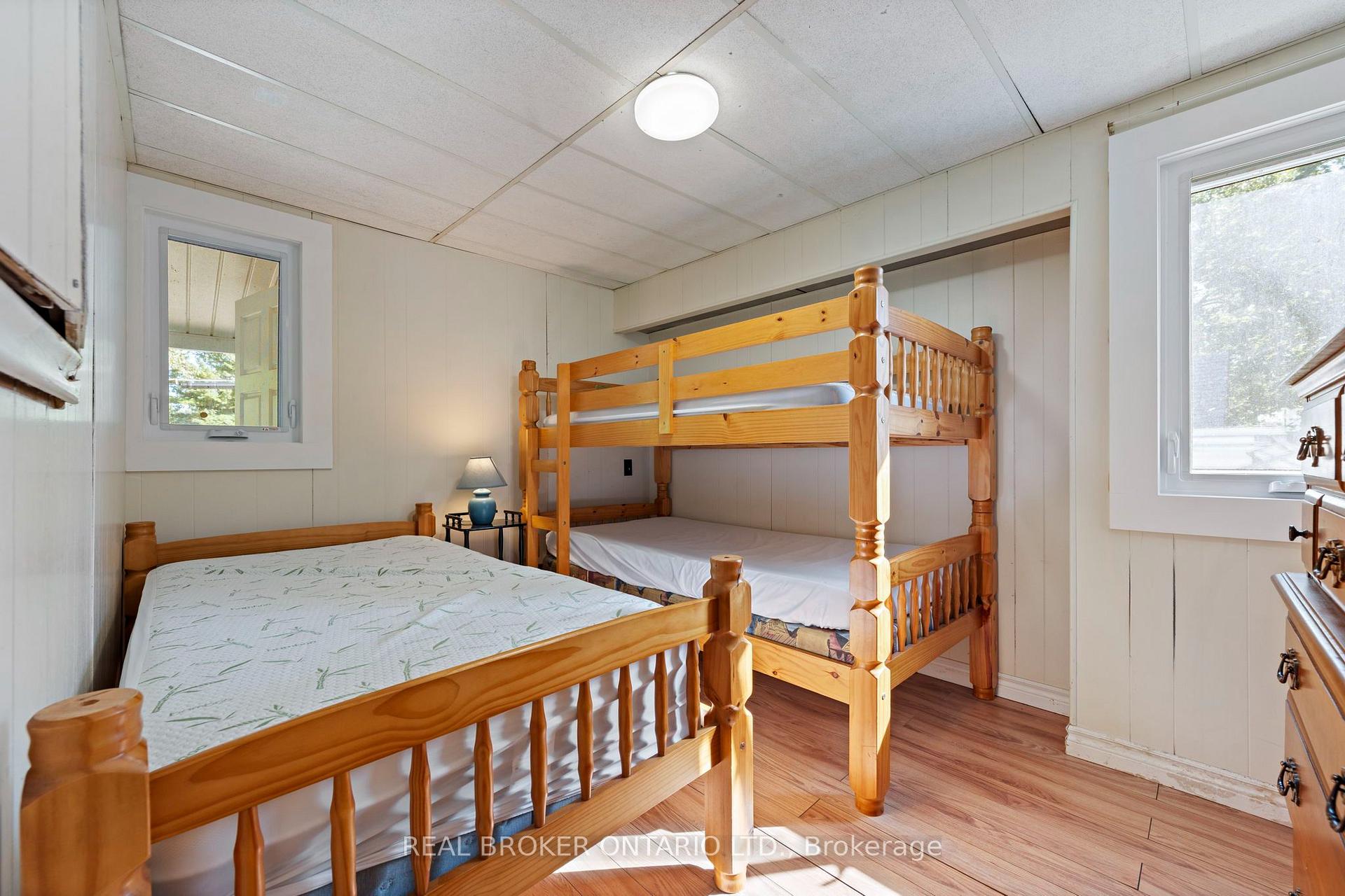 Photo 14 of 37 Woodstock Avenue, Norfolk, Long Point — HOMEH