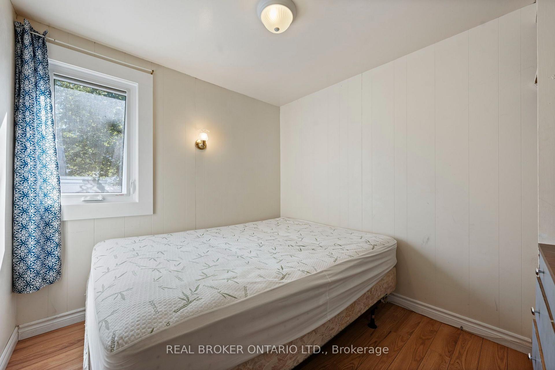 Photo 16 of 37 Woodstock Avenue, Norfolk, Long Point — HOMEH