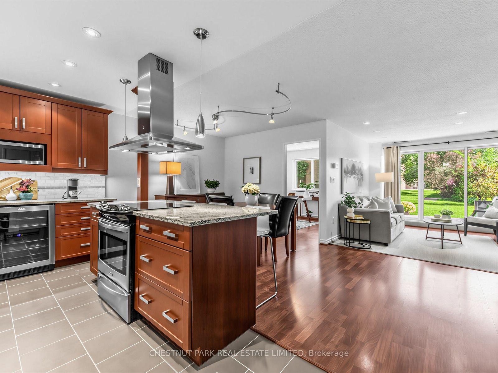 Front of Unit 128, 4001 Don Mills Road