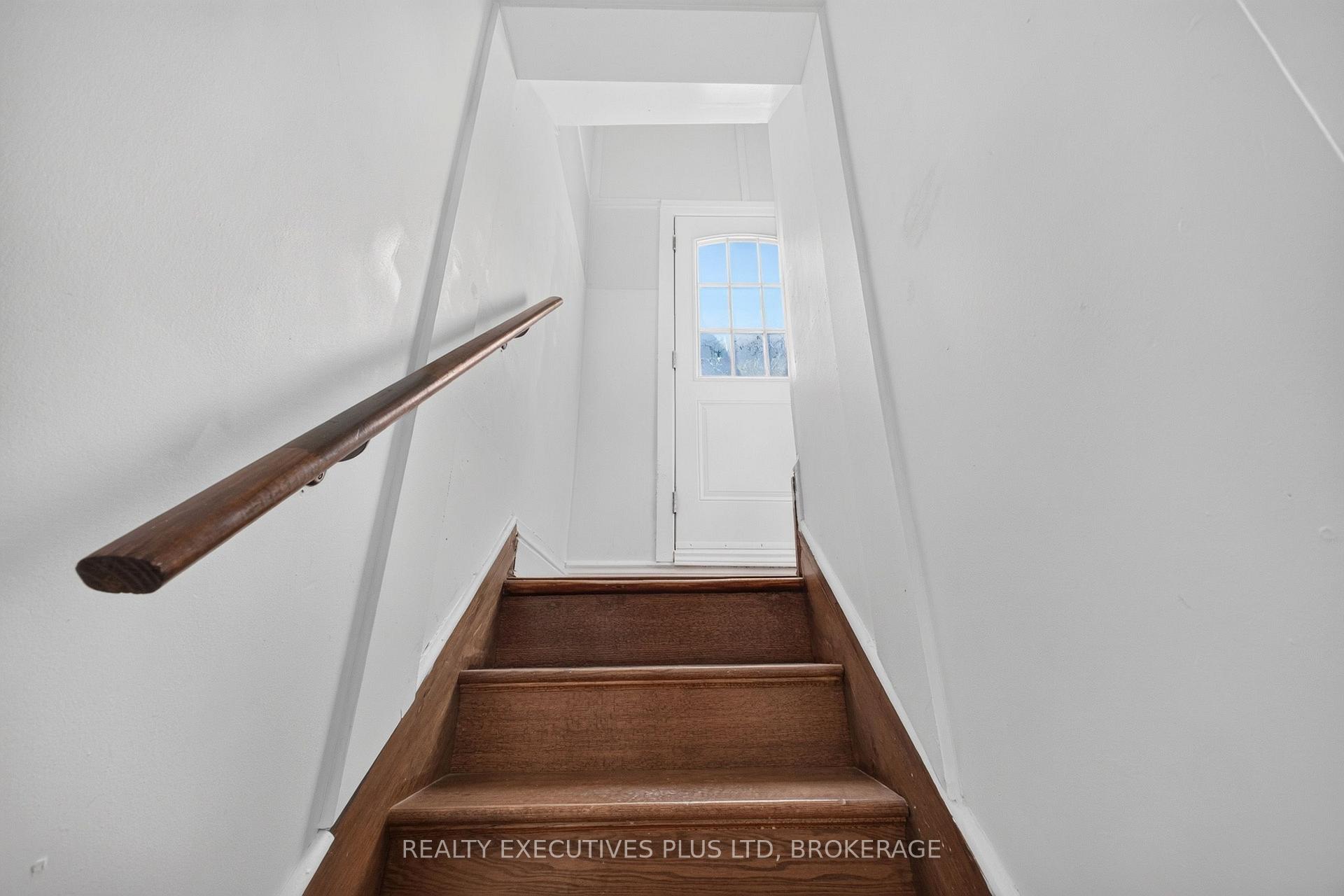 Photo 18 of 4119 Dyson Avenue, Niagara Falls, Downtown — HOMEH
