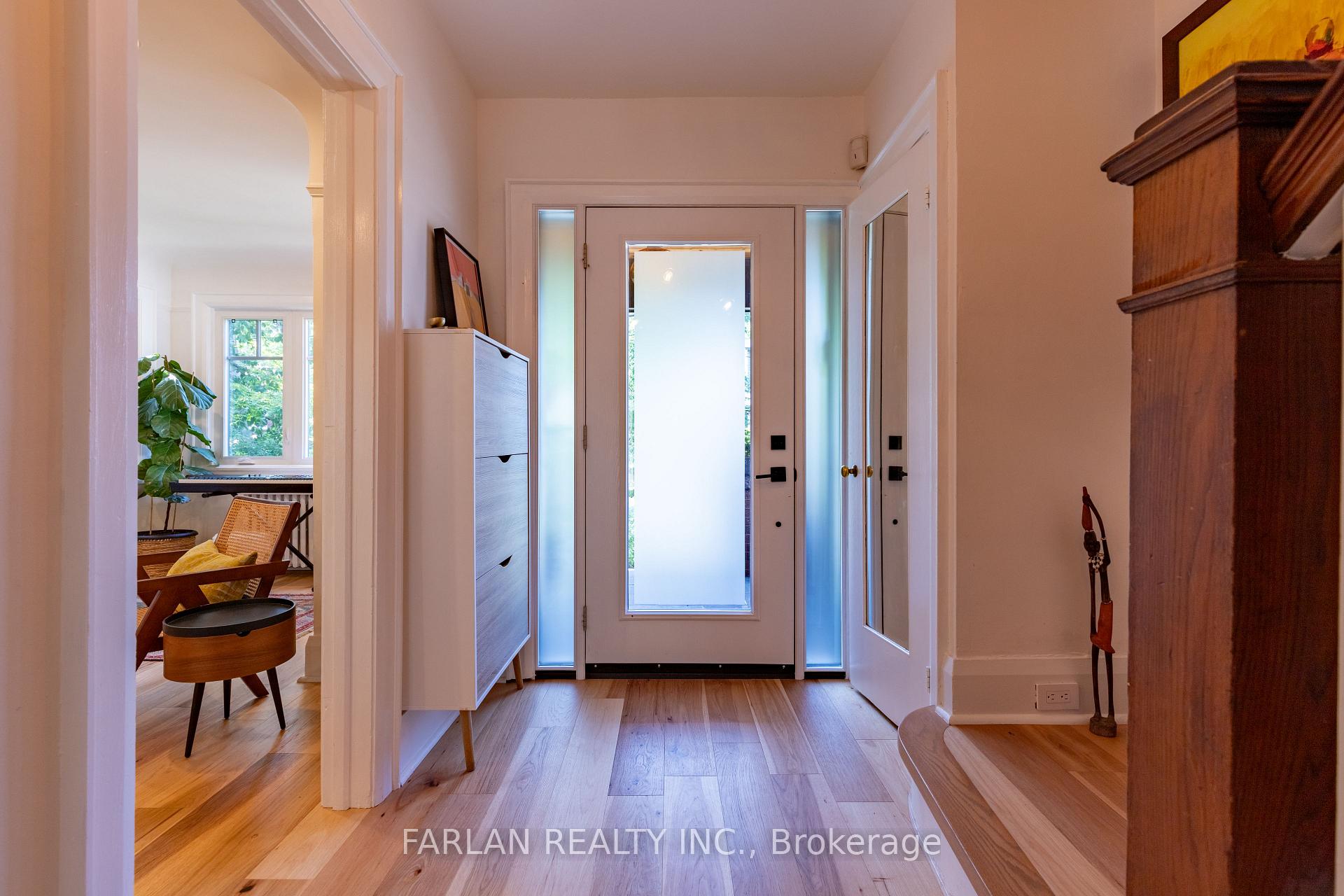 Photo 4 of 133 Deforest Road, Toronto, High Park-Swansea — HOMEH