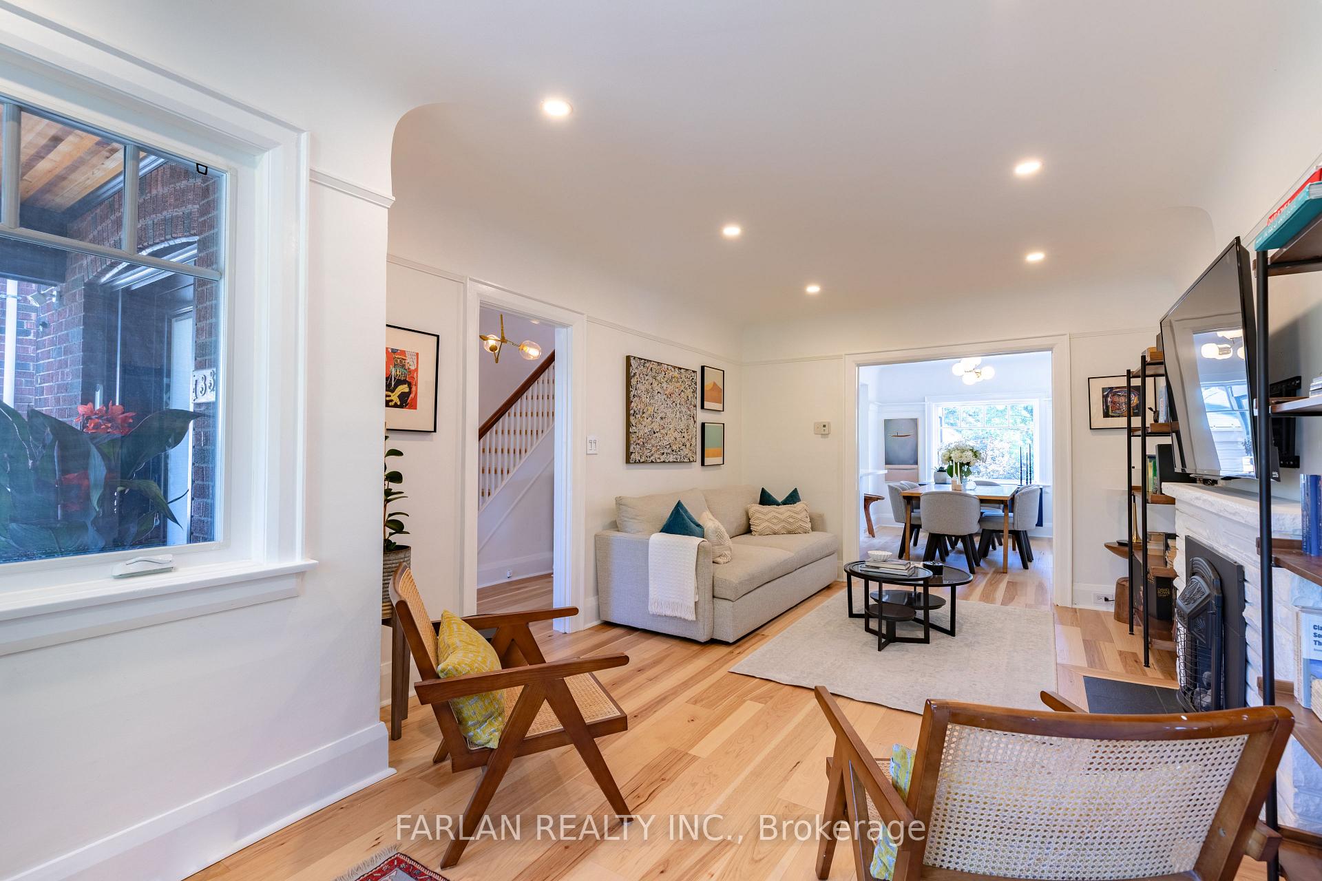 Photo 5 of 133 Deforest Road, Toronto, High Park-Swansea — HOMEH