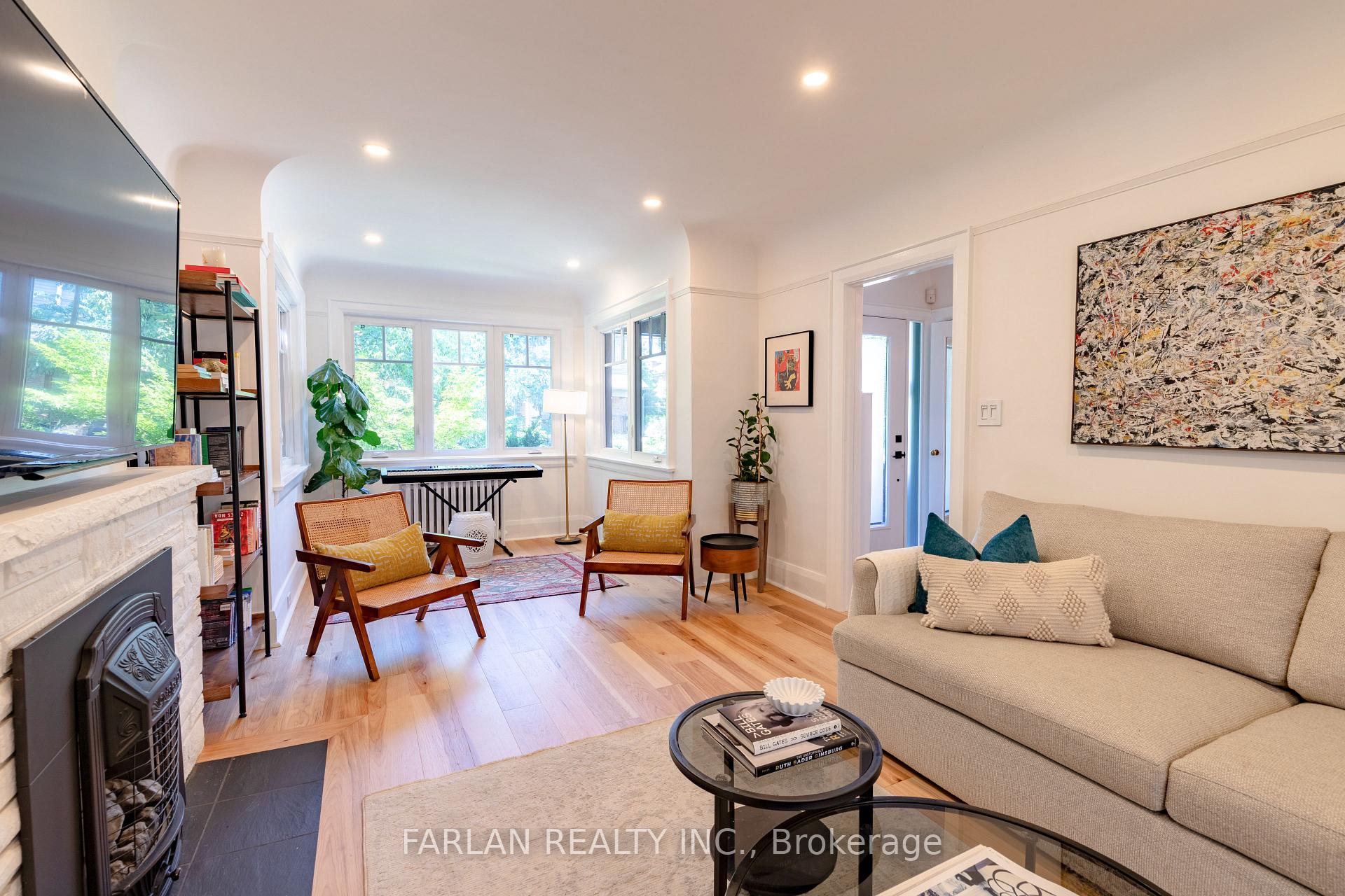 Photo 10 of 133 Deforest Road, Toronto, High Park-Swansea — HOMEH