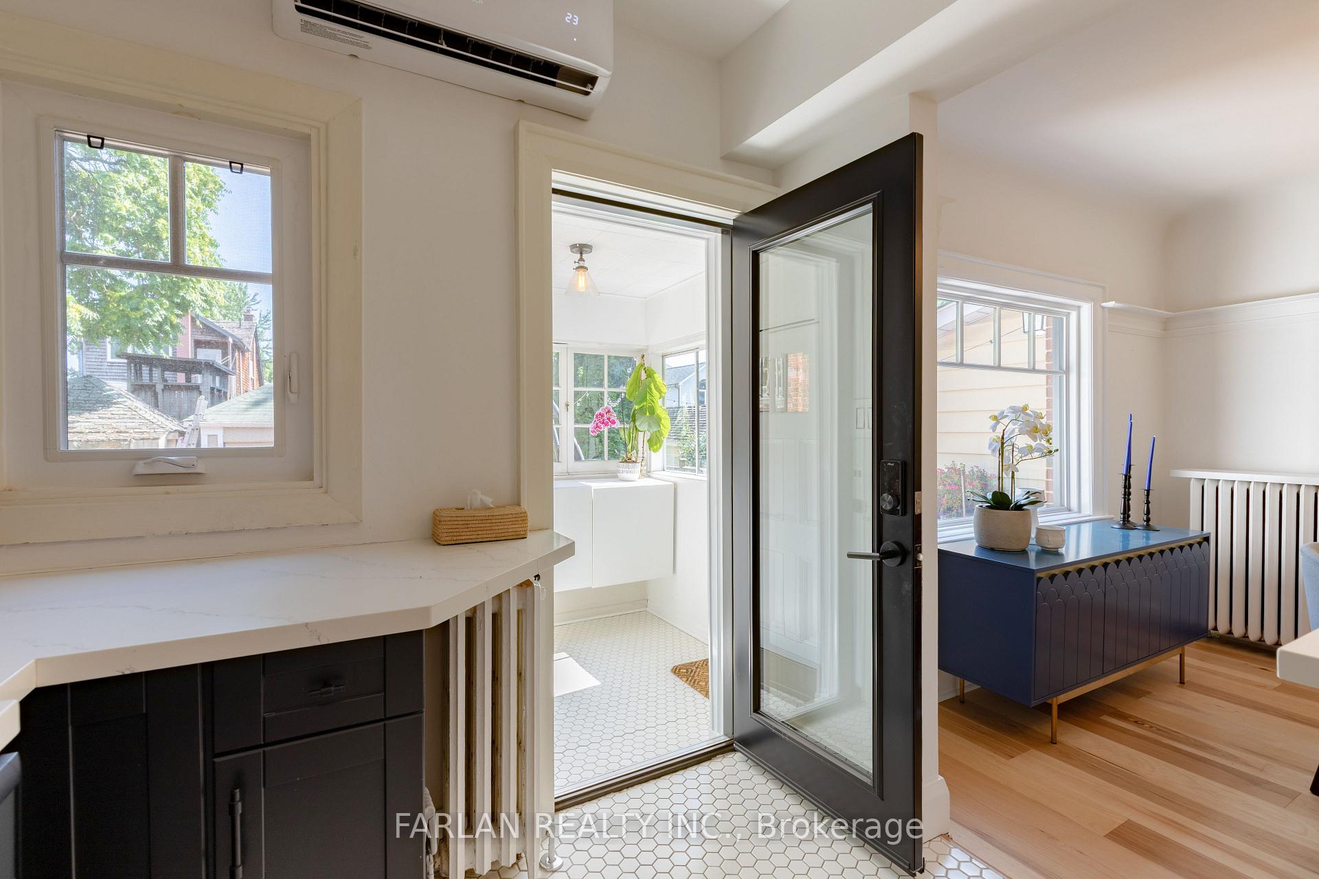 Photo 16 of 133 Deforest Road, Toronto, High Park-Swansea — HOMEH
