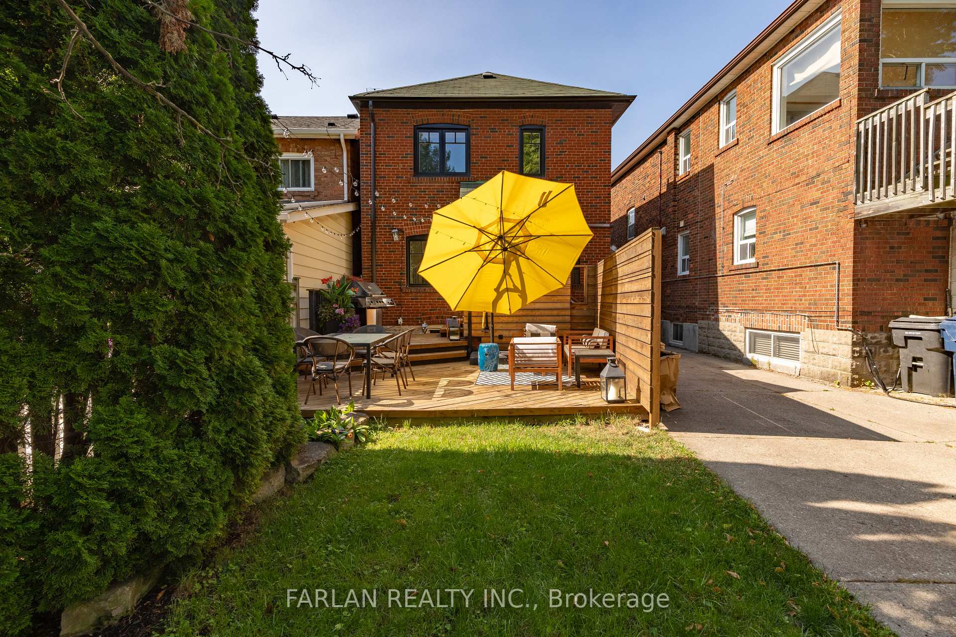 Photo 43 of 133 Deforest Road, Toronto, High Park-Swansea — HOMEH