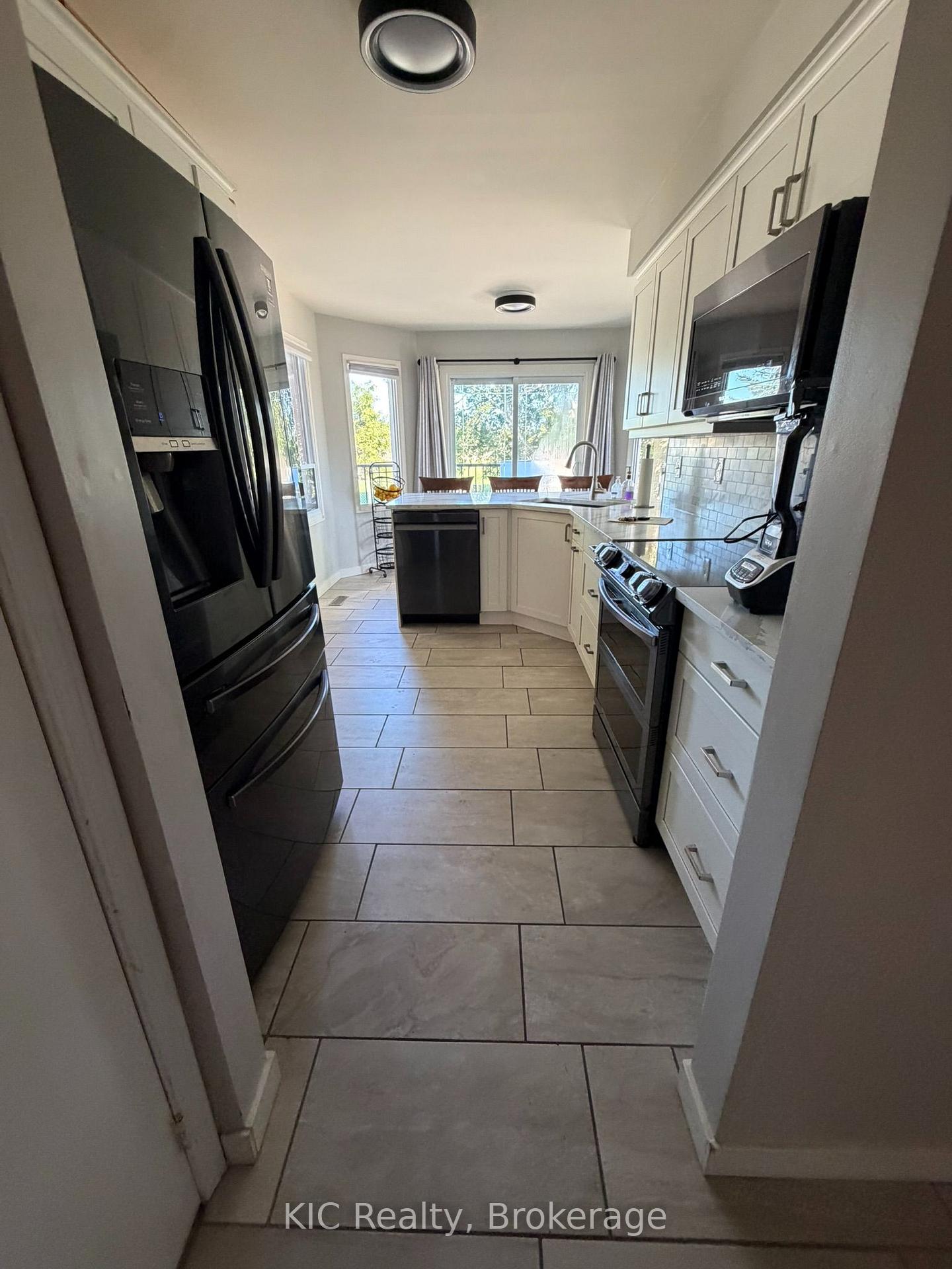 Photo 3 of 23 Maple Avenue, Asphodel-Norwood, Norwood — HOMEH