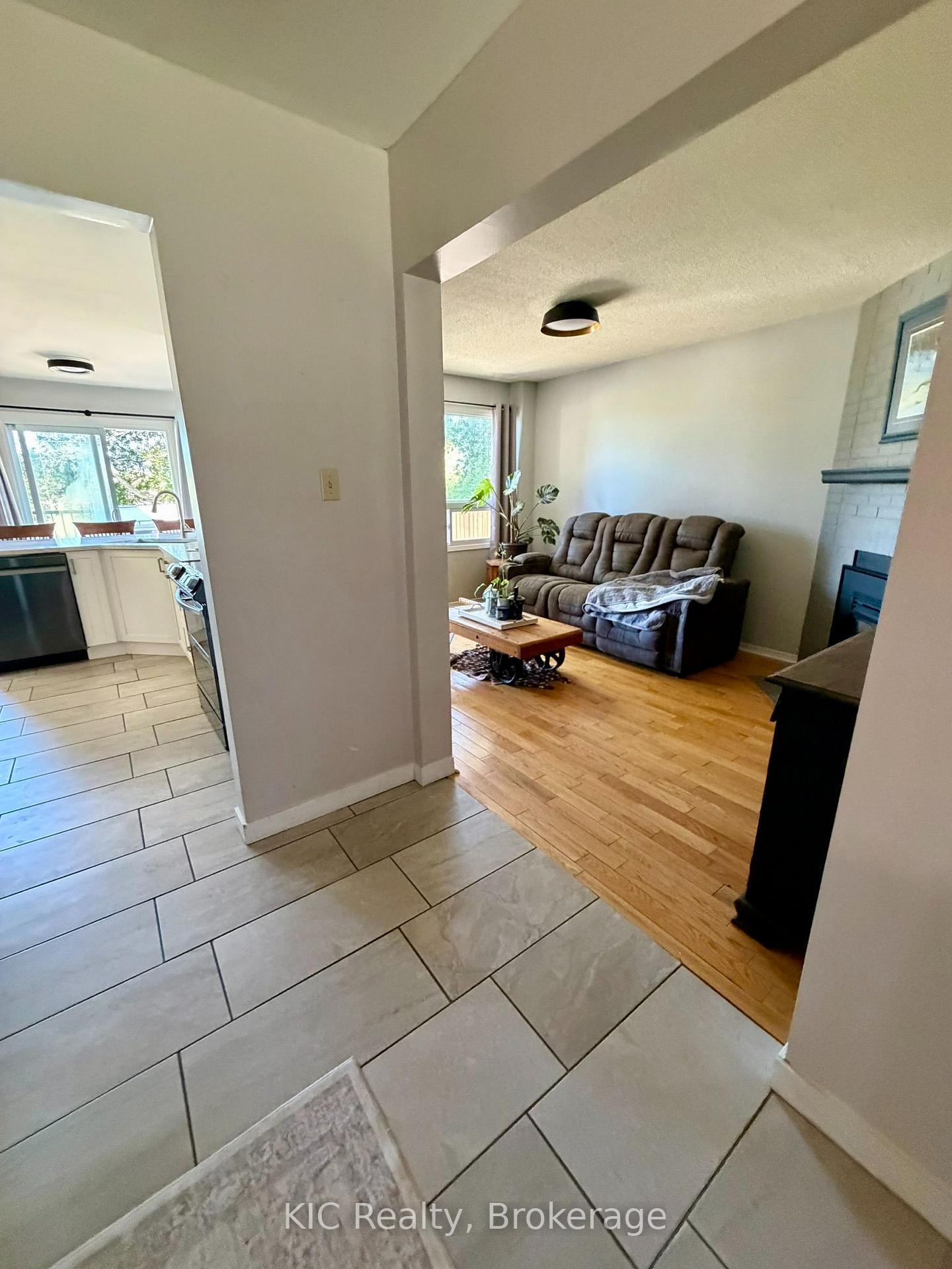 Photo 6 of 23 Maple Avenue, Asphodel-Norwood, Norwood — HOMEH
