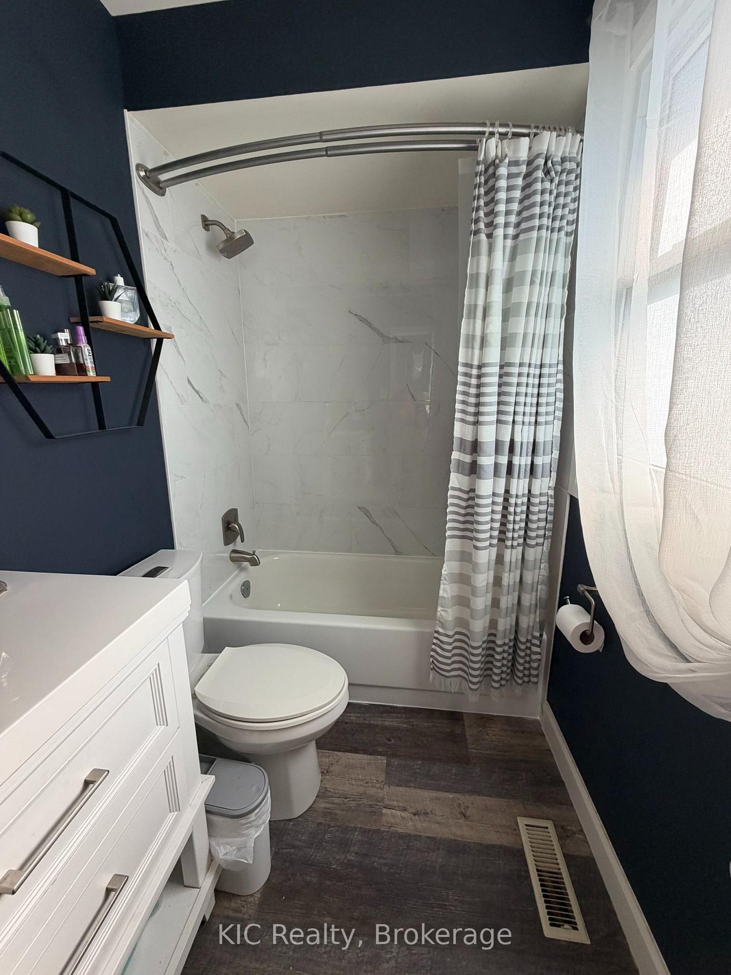 Photo 13 of 23 Maple Avenue, Asphodel-Norwood, Norwood — HOMEH