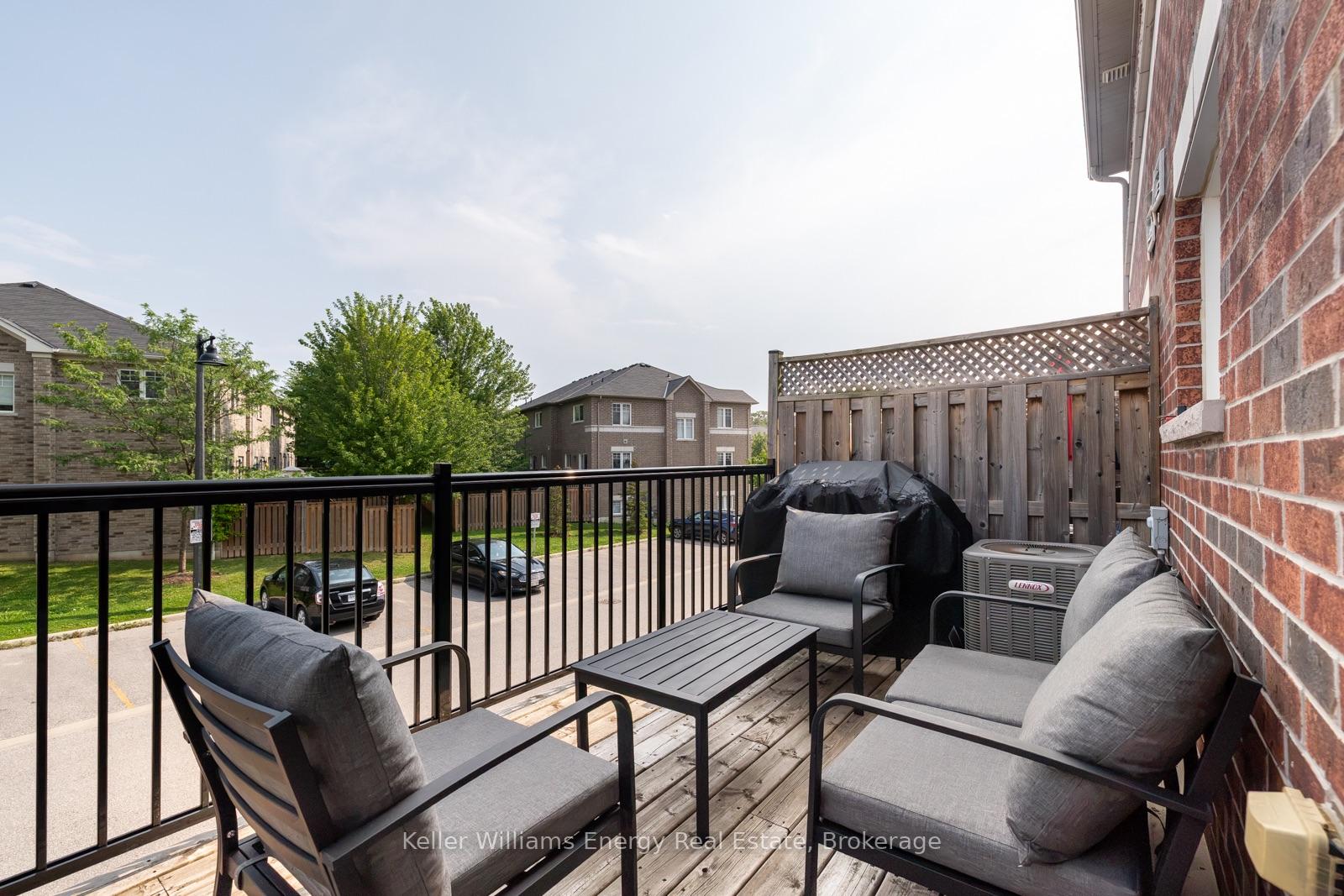 Photo 15 of 16 Streathern Way, Clarington, Bowmanville — HOMEH