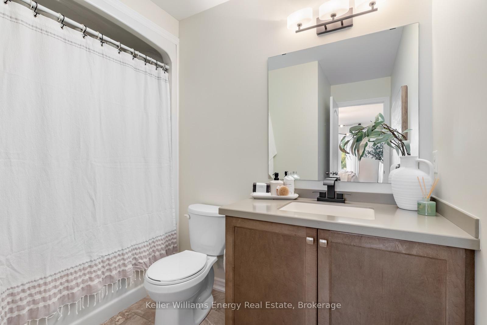 Photo 20 of 16 Streathern Way, Clarington, Bowmanville — HOMEH