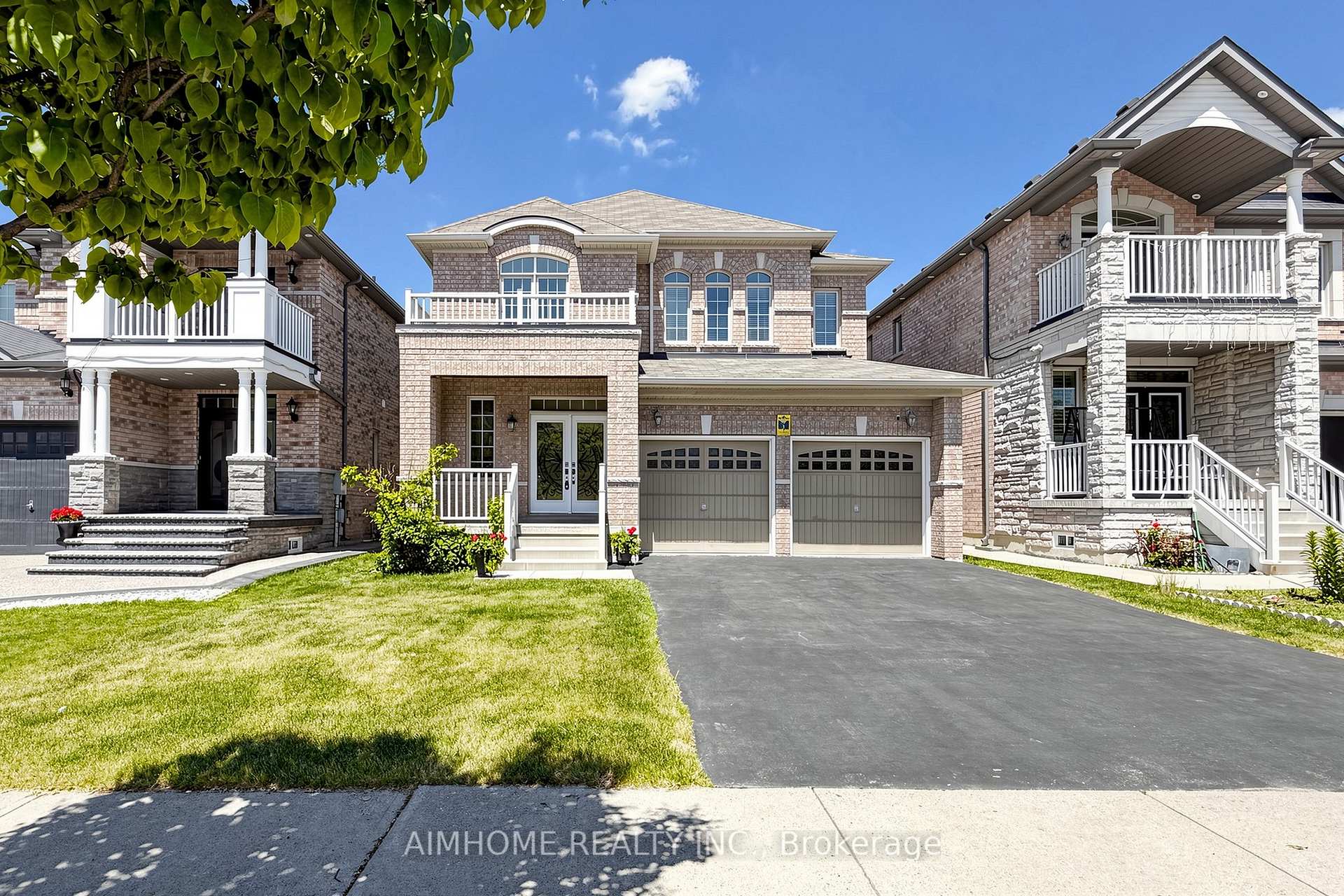 Photo 2 of 6 Valerian Street, Brampton, Bram East — HOMEH