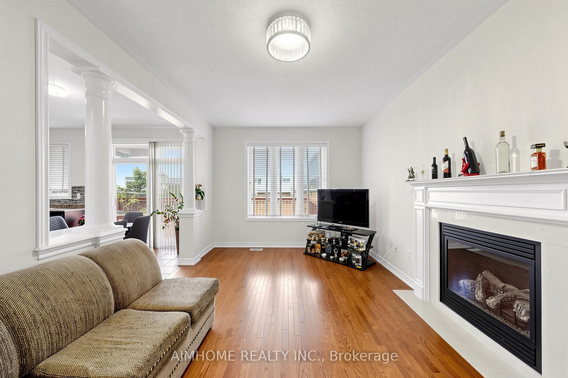 Photo 7 of 6 Valerian Street, Brampton, Bram East — HOMEH