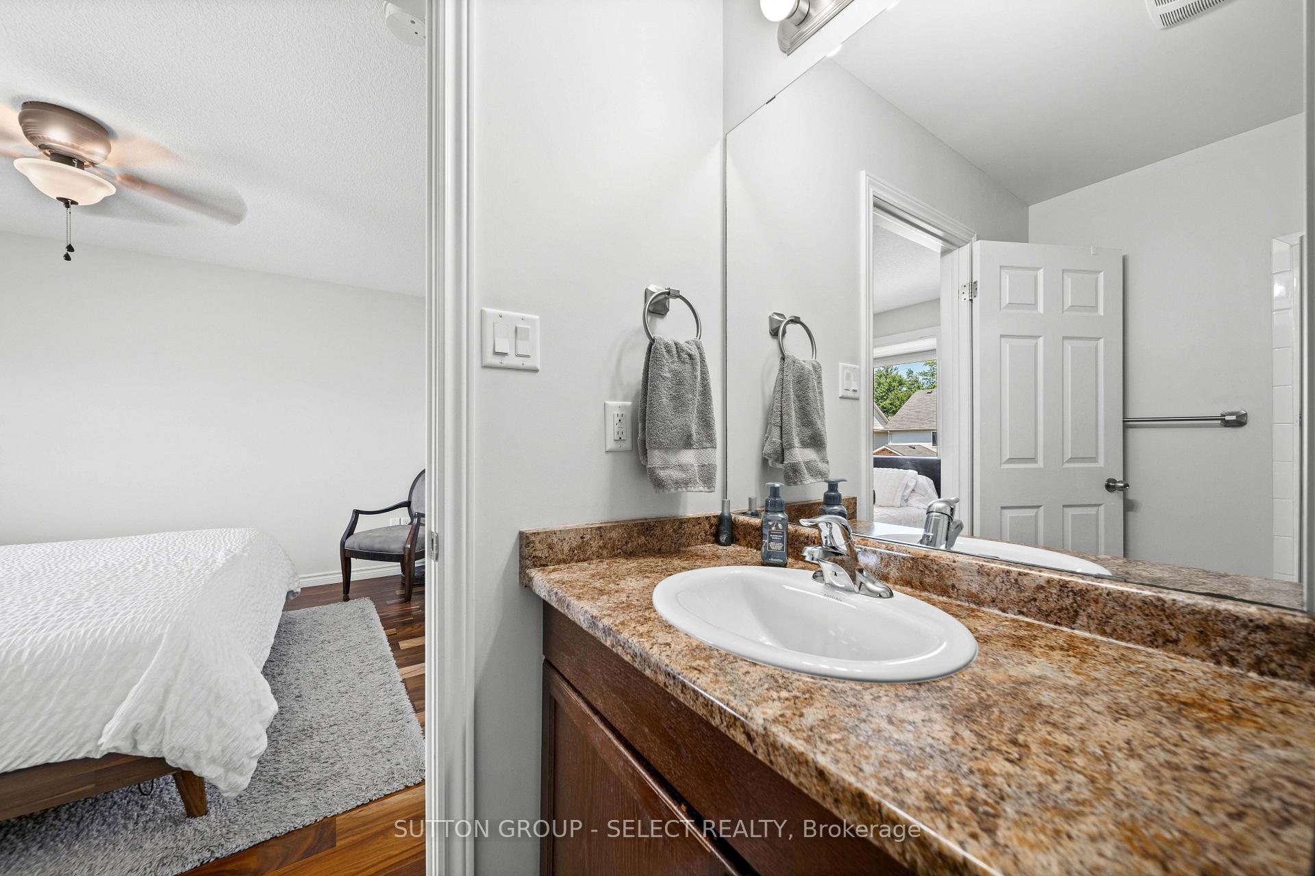 Photo 25 of 934 Silverfox Crescent, London, North S — HOMEH