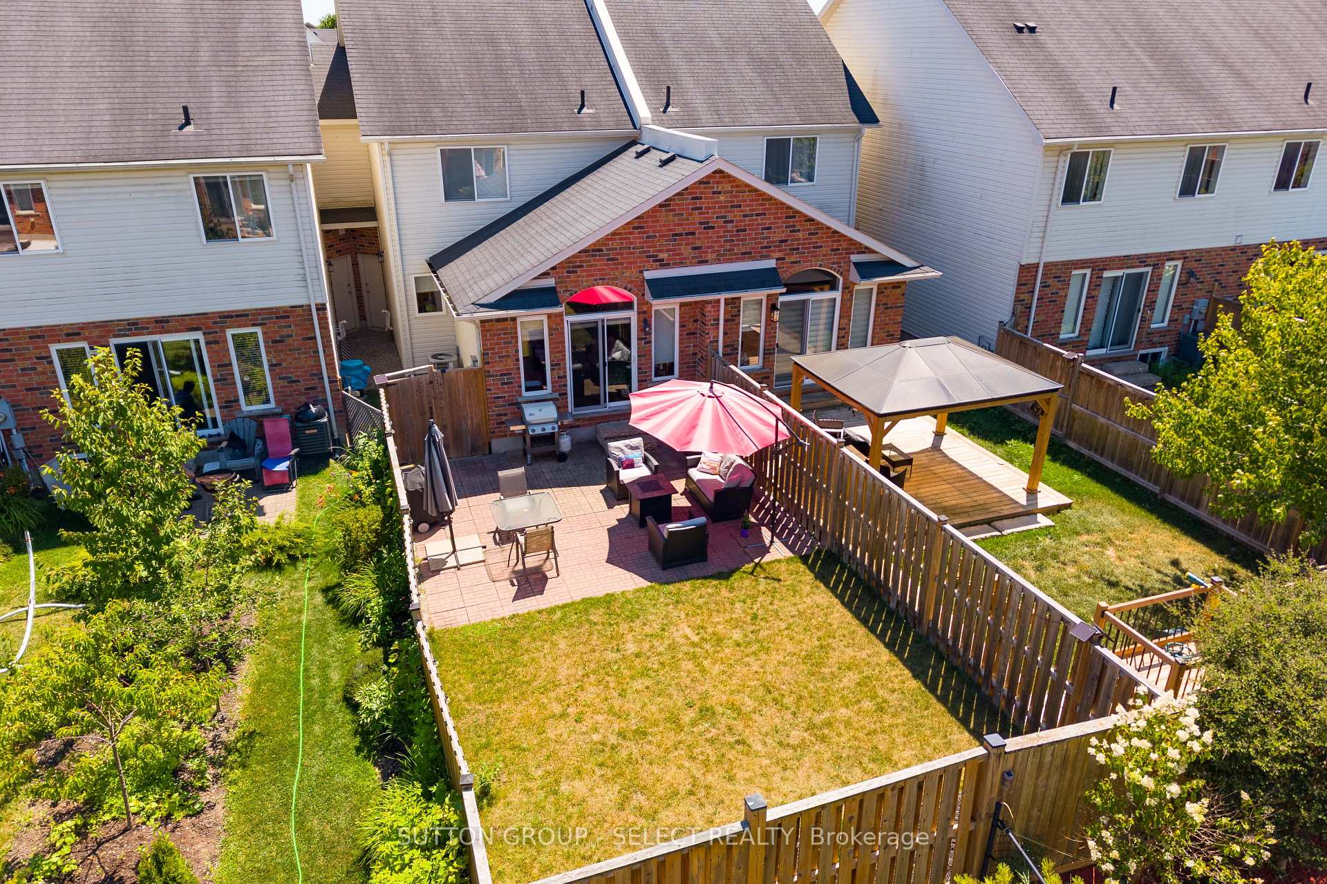 Photo 36 of 934 Silverfox Crescent, London, North S — HOMEH