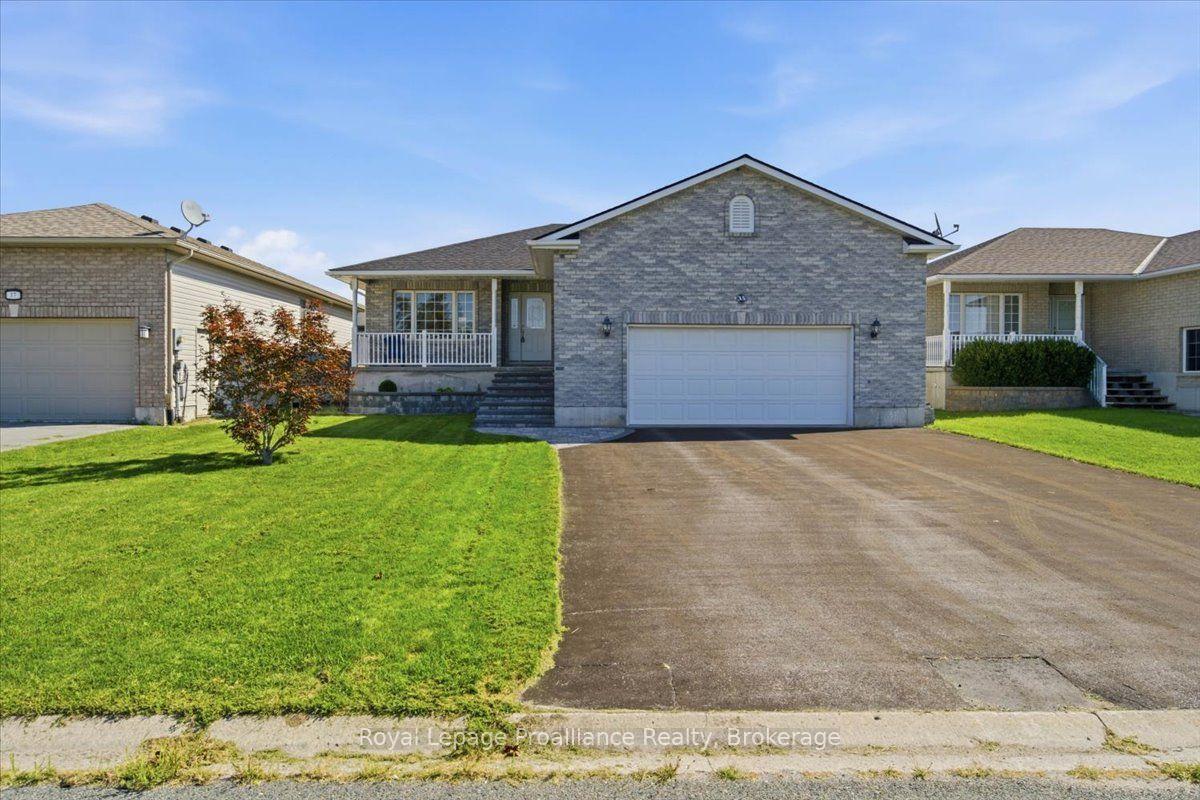 Photo of 35 Forest Valley Drive