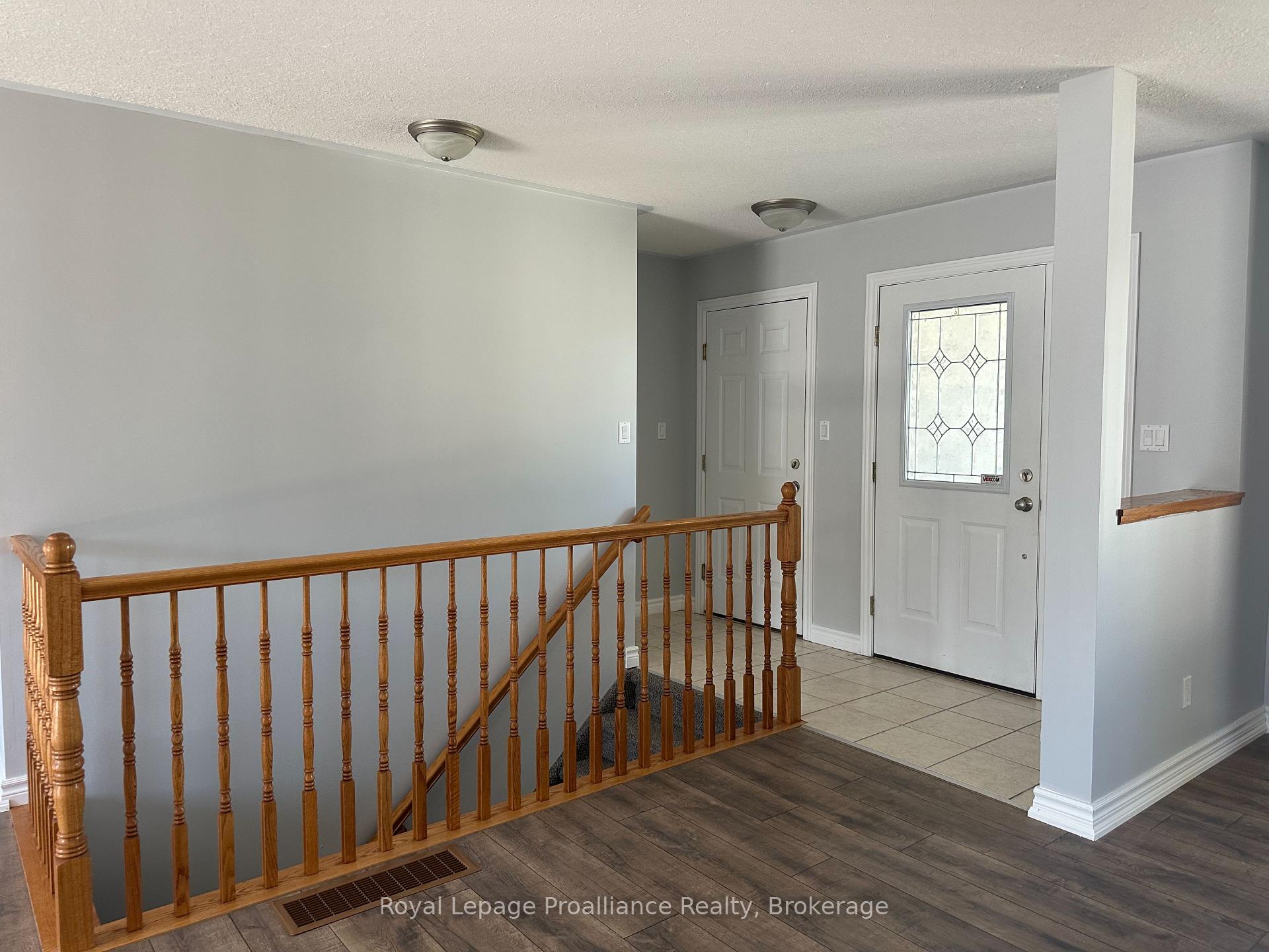 Photo 9 of 35 Forest Valley Drive, Quinte West, Frankford Ward — HOMEH