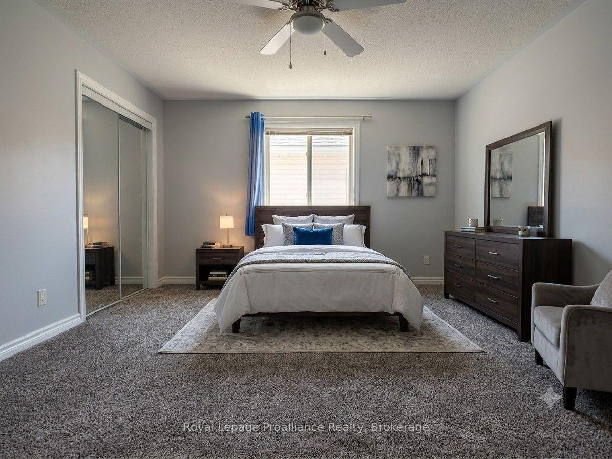 Photo 18 of 35 Forest Valley Drive, Quinte West, Frankford Ward — HOMEH