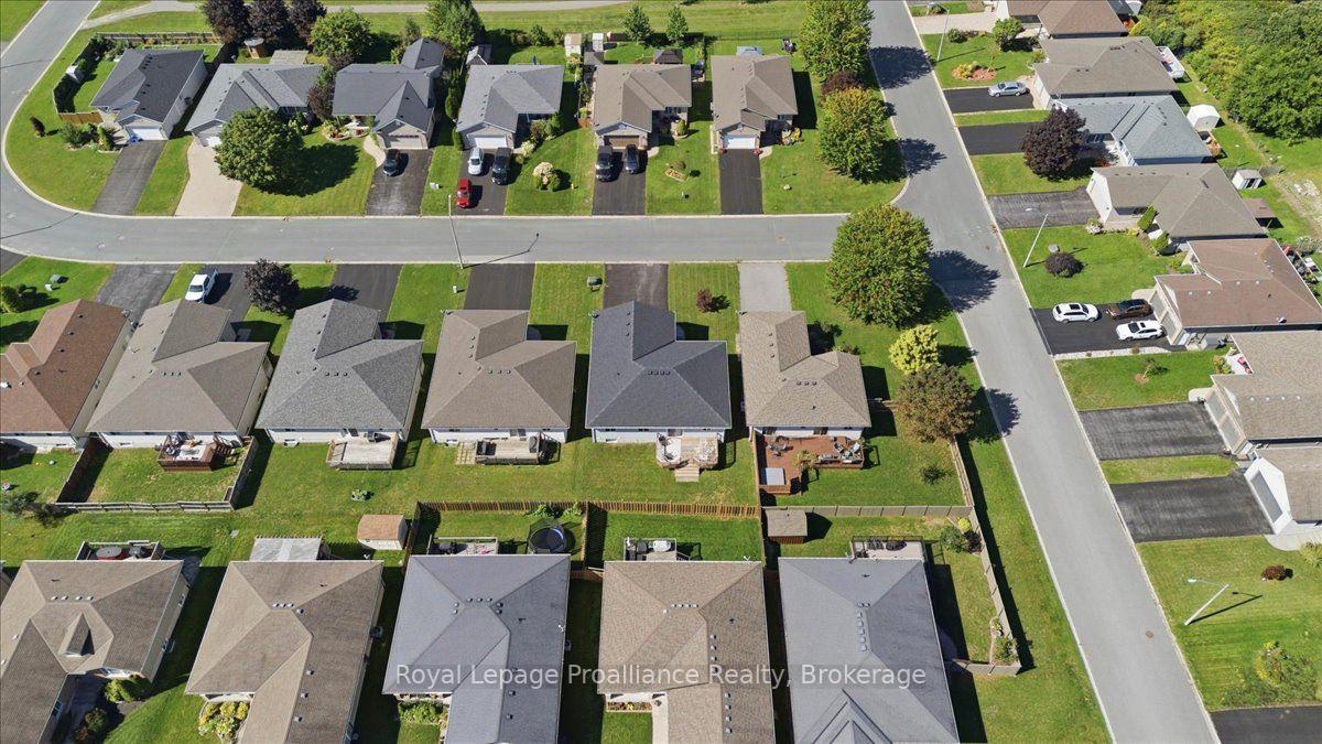 Photo 47 of 35 Forest Valley Drive, Quinte West, Frankford Ward — HOMEH