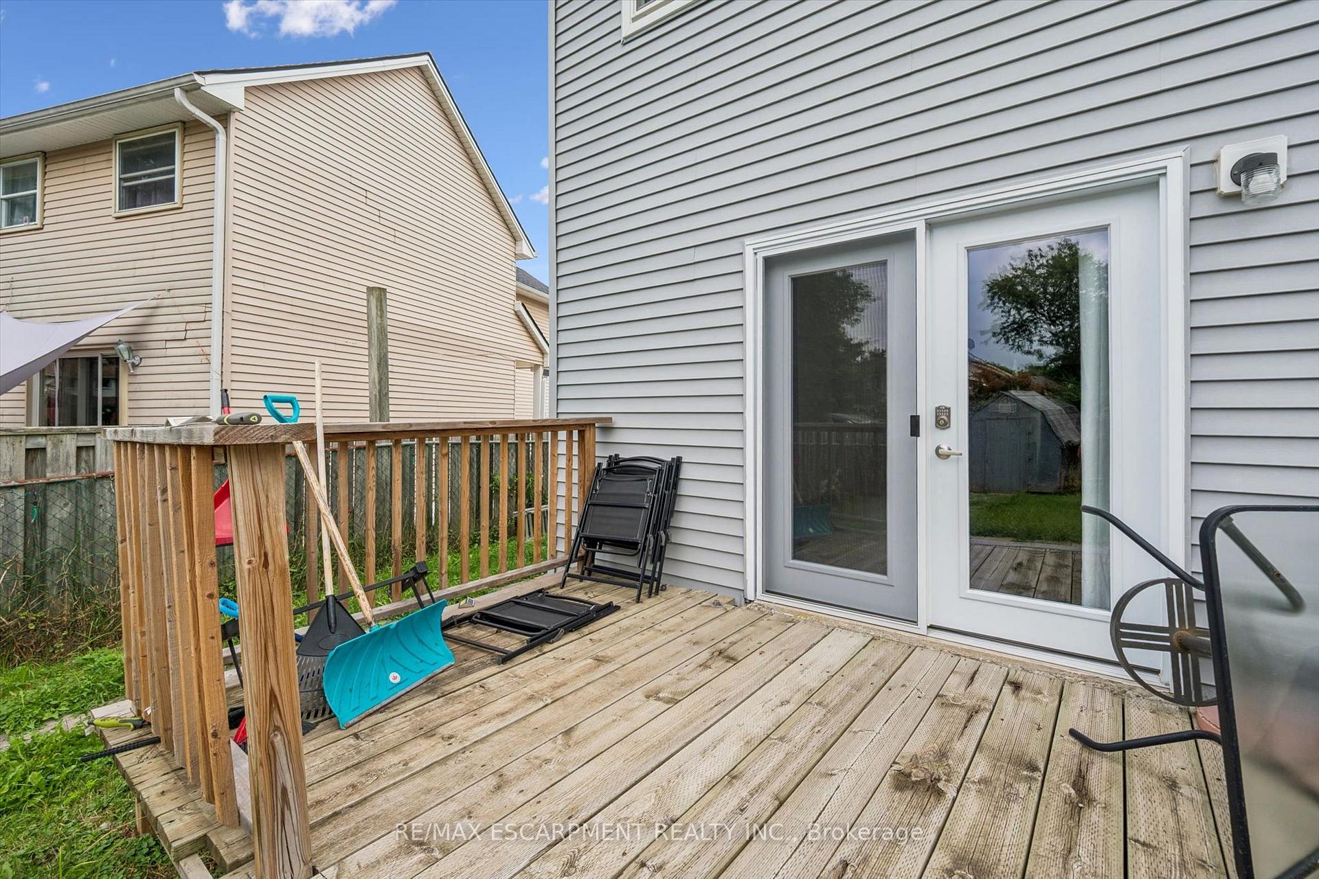 Photo 30 of 66 Banbury Road, Brantford, Lynden Hills — HOMEH