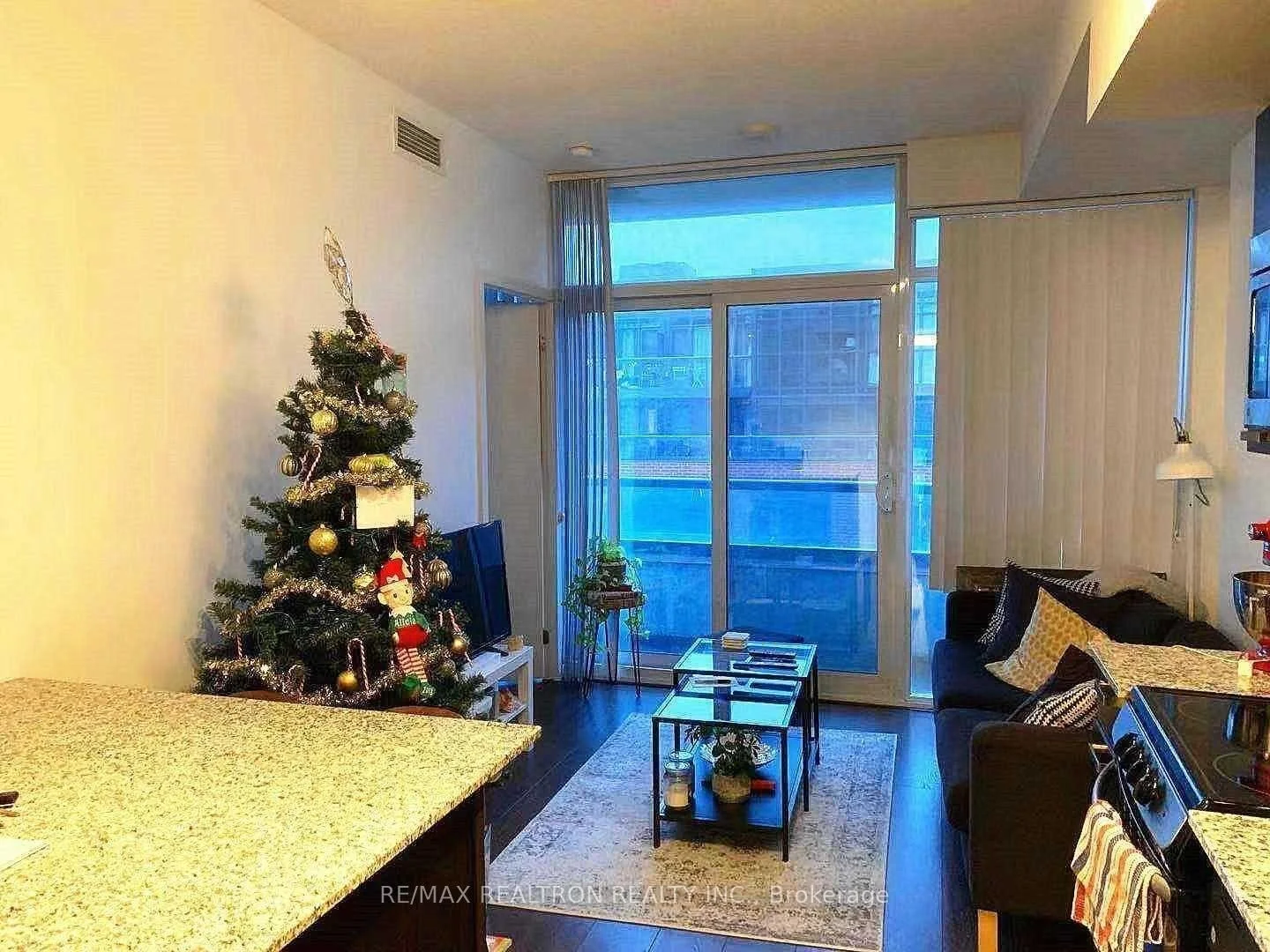 Photo 4 of Unit 603E, 36 Lisgar Street, Toronto, Little Portugal — HOMEH