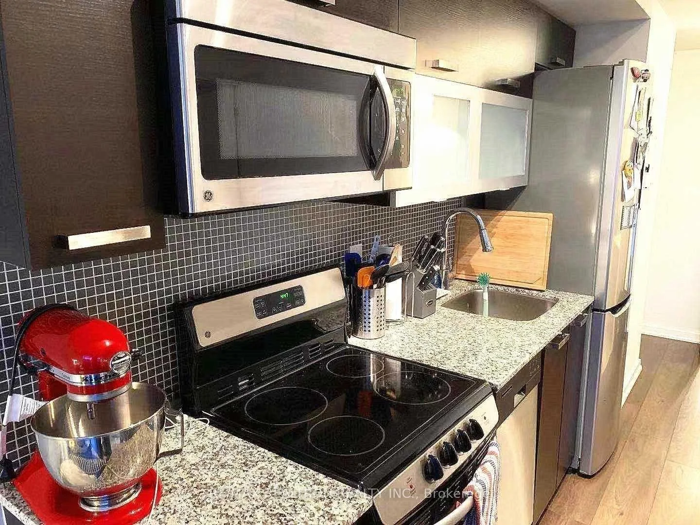 Photo 10 of Unit 603E, 36 Lisgar Street, Toronto, Little Portugal — HOMEH