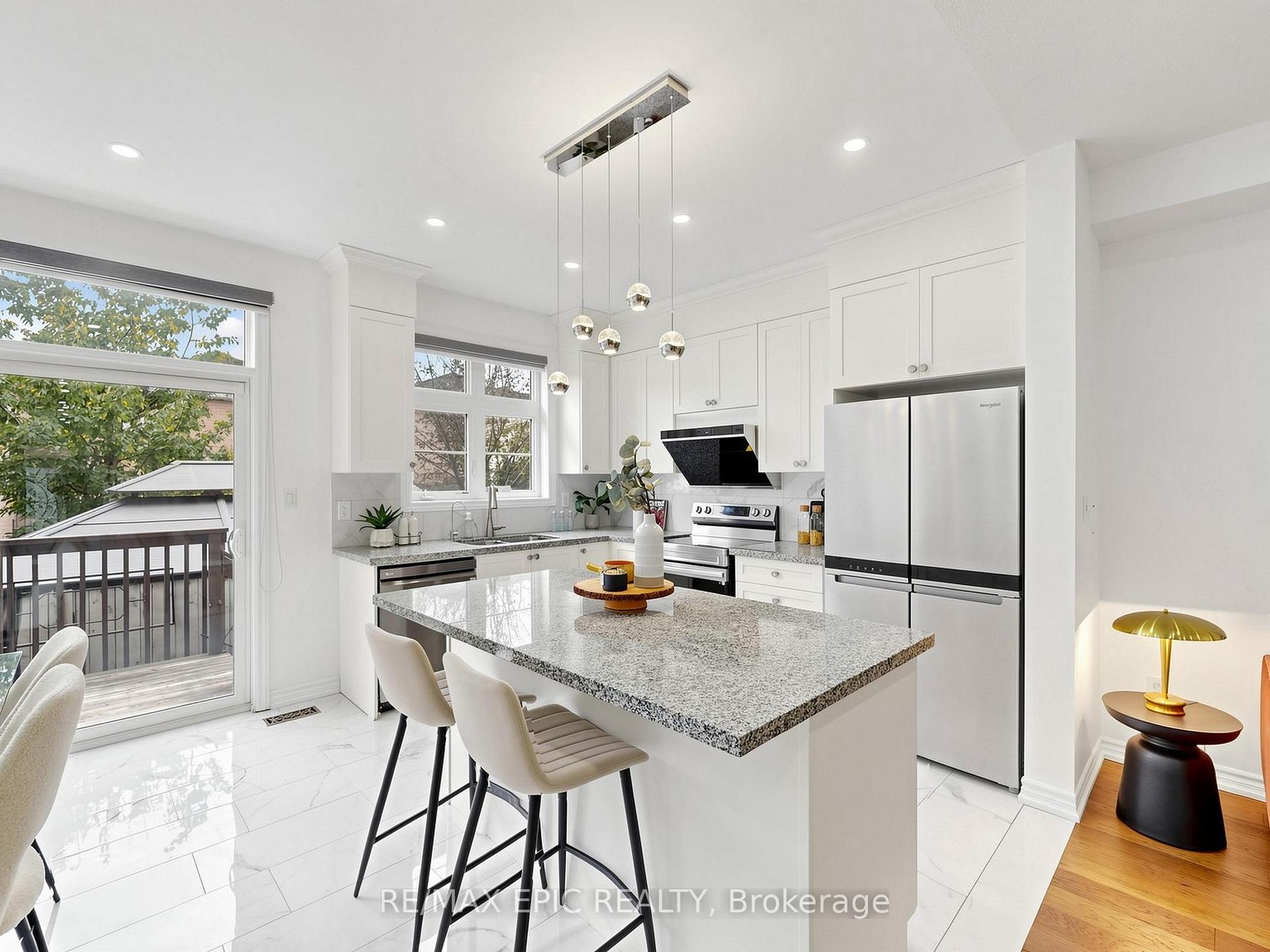 Photo 8 of 15 Vedette Way, Vaughan, Vellore Village — HOMEH