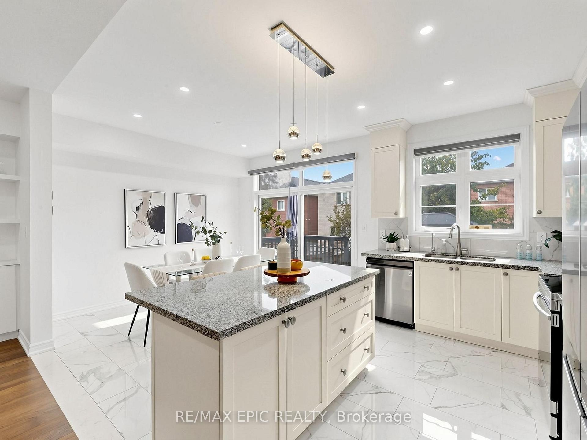Photo 12 of 15 Vedette Way, Vaughan, Vellore Village — HOMEH