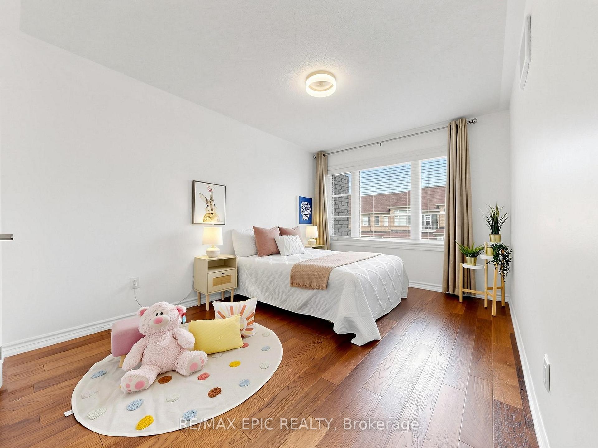 Photo 38 of 15 Vedette Way, Vaughan, Vellore Village — HOMEH