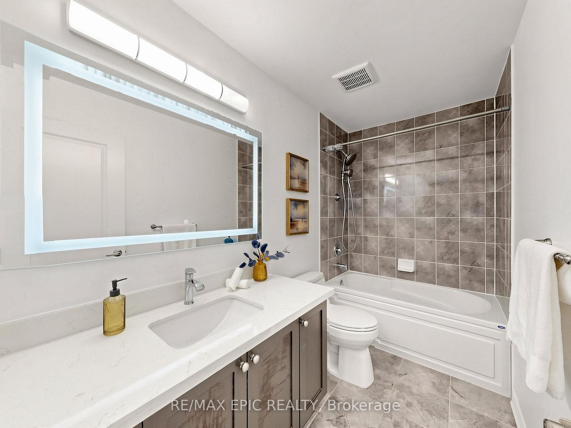 Photo 42 of 15 Vedette Way, Vaughan, Vellore Village — HOMEH