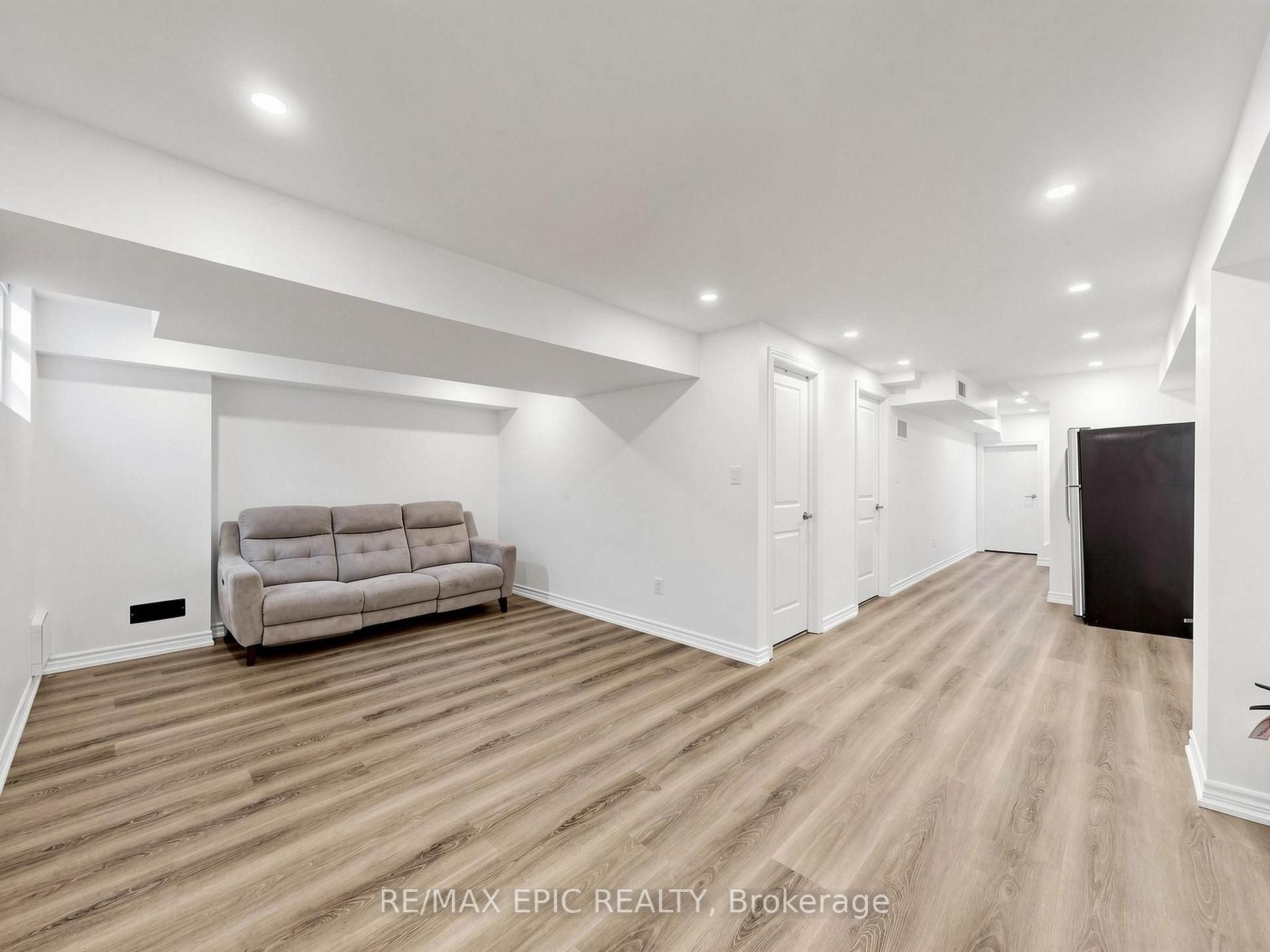 Photo 45 of 15 Vedette Way, Vaughan, Vellore Village — HOMEH