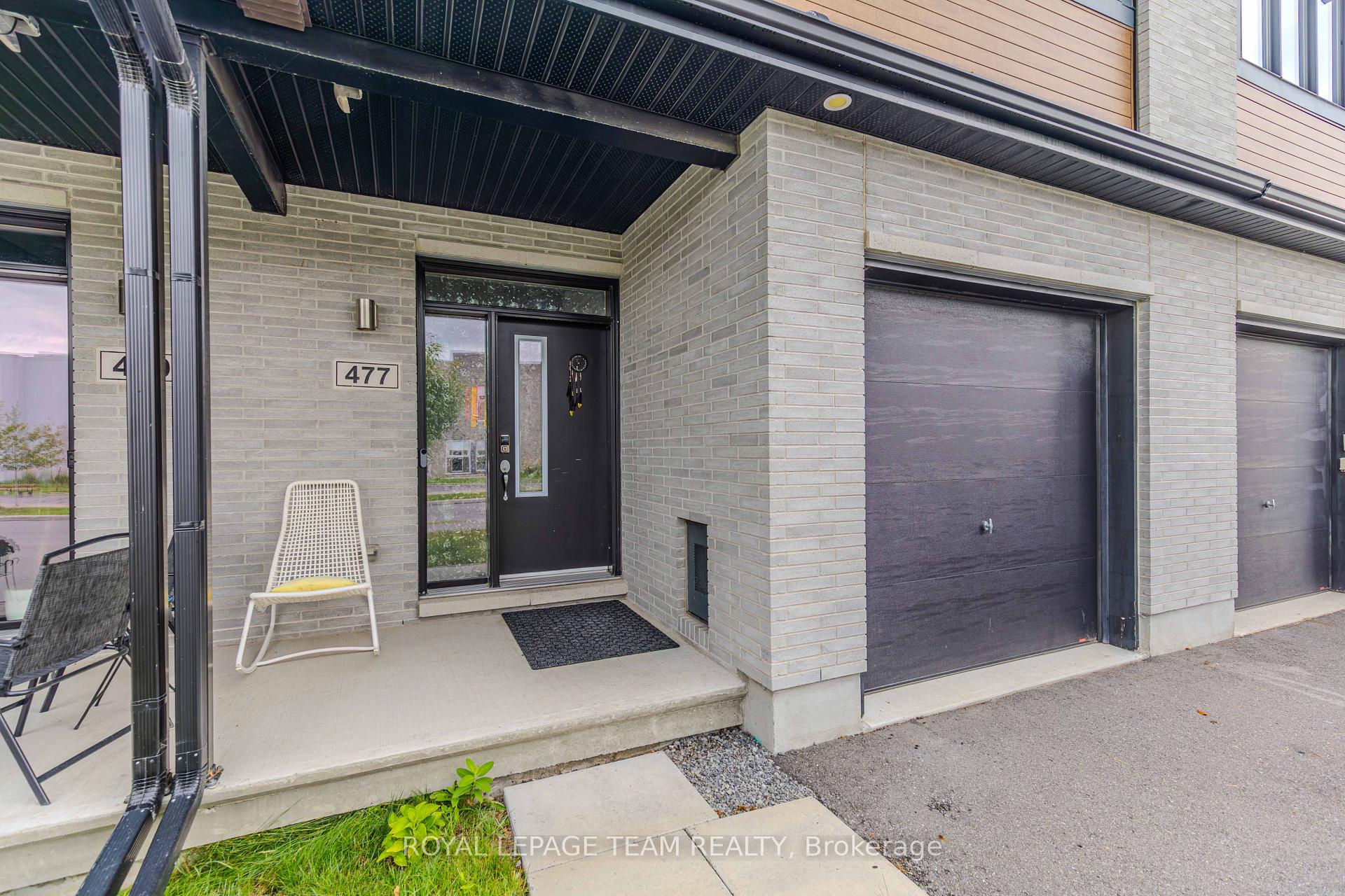 Photo 4 of 477 Cope Drive N, Ottawa, Kanata - Emerald Meadows/Trailwest — HOMEH