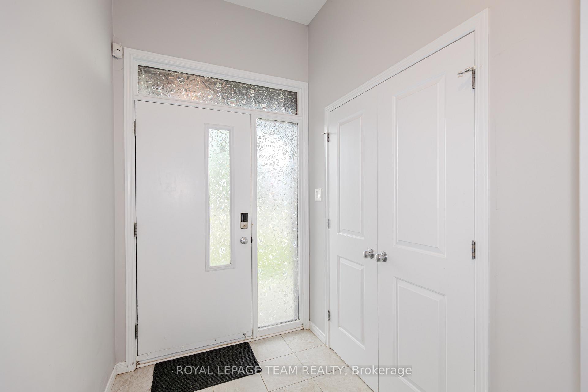 Photo 5 of 477 Cope Drive N, Ottawa, Kanata - Emerald Meadows/Trailwest — HOMEH