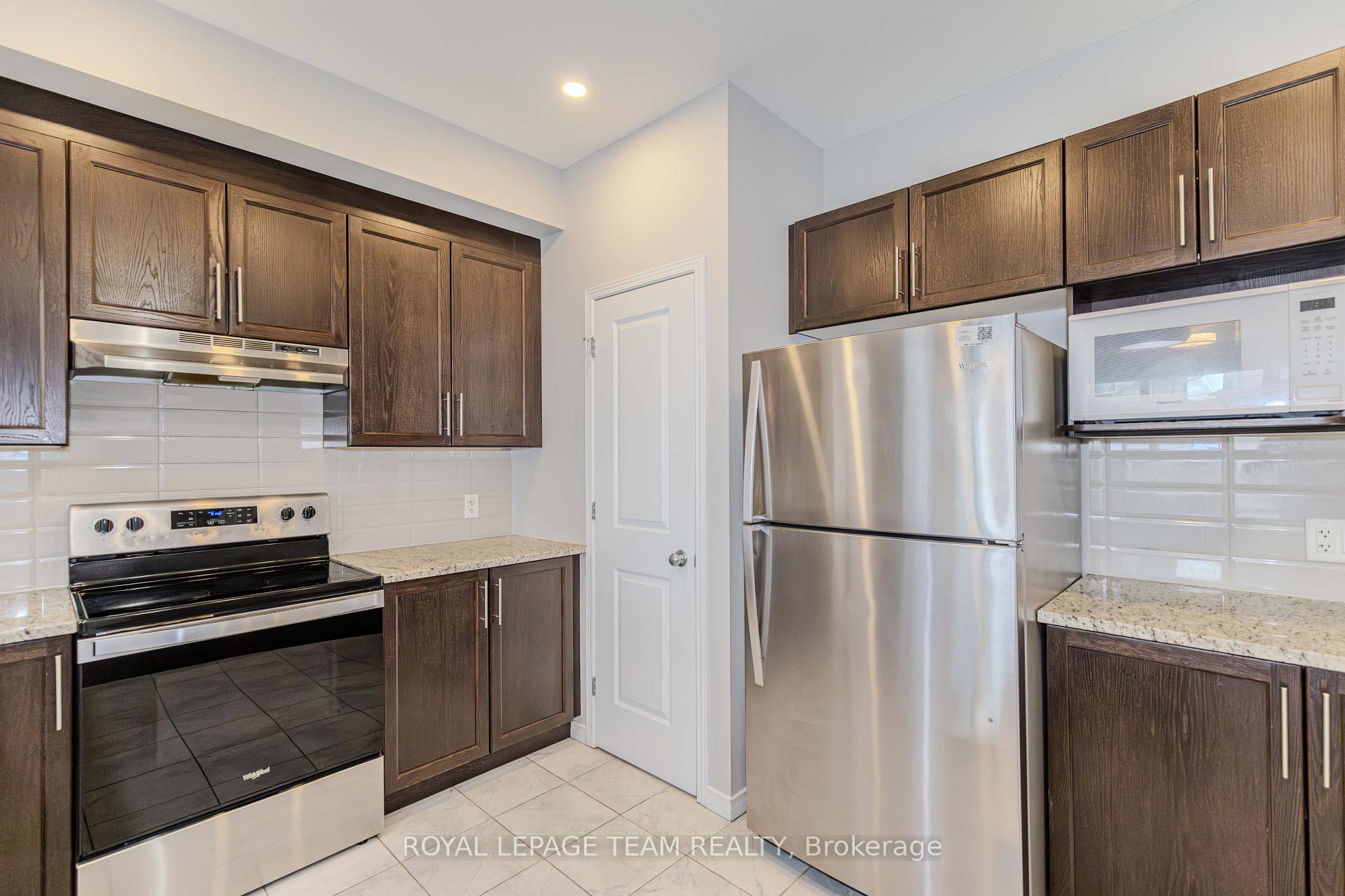 Photo 14 of 477 Cope Drive N, Ottawa, Kanata - Emerald Meadows/Trailwest — HOMEH