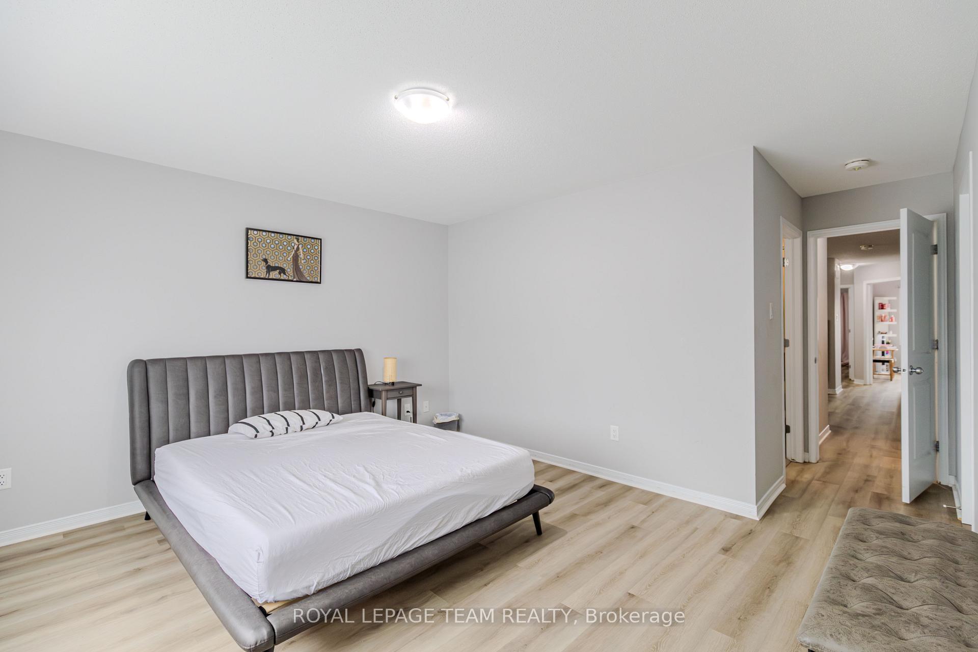 Photo 28 of 477 Cope Drive N, Ottawa, Kanata - Emerald Meadows/Trailwest — HOMEH