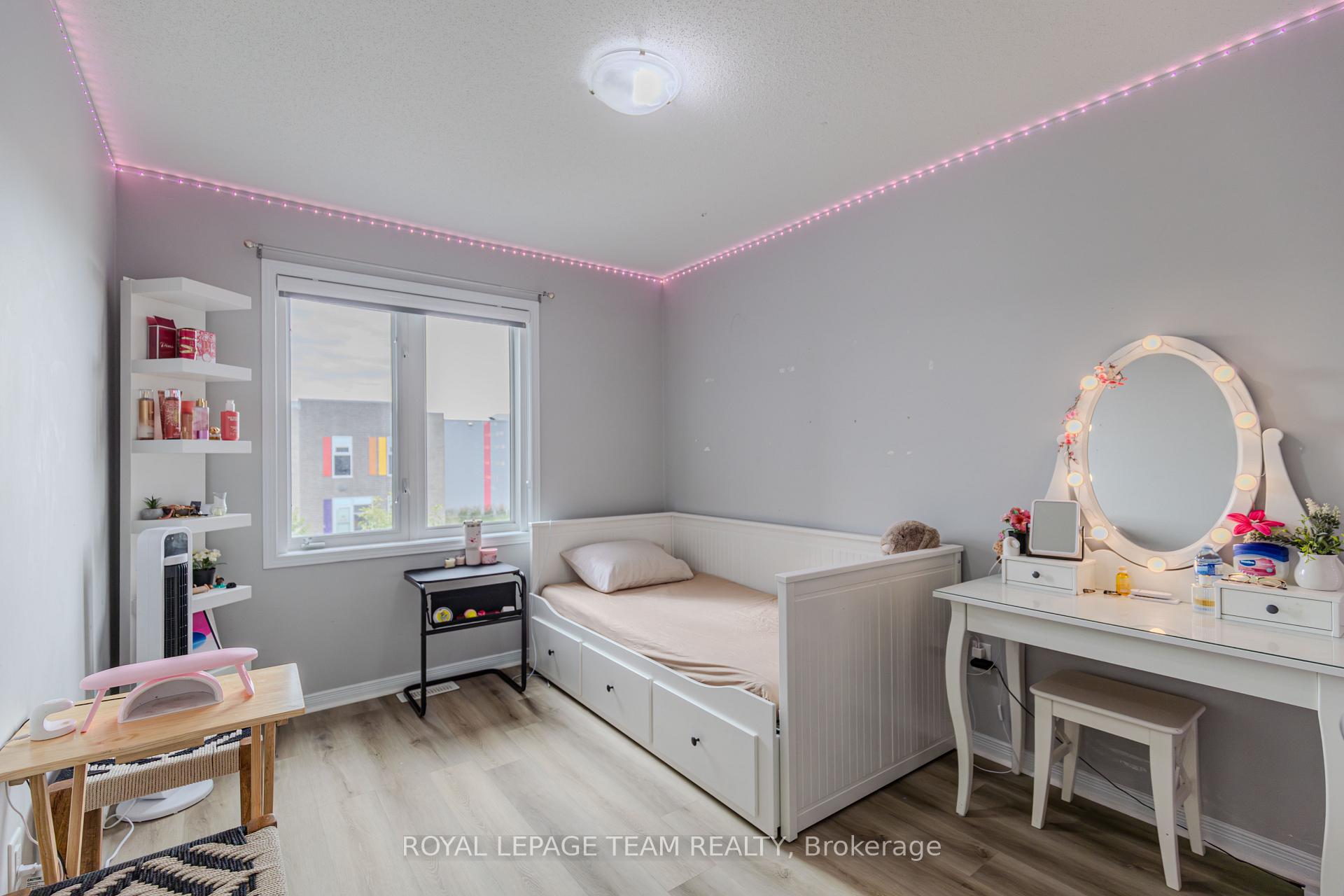 Photo 33 of 477 Cope Drive N, Ottawa, Kanata - Emerald Meadows/Trailwest — HOMEH