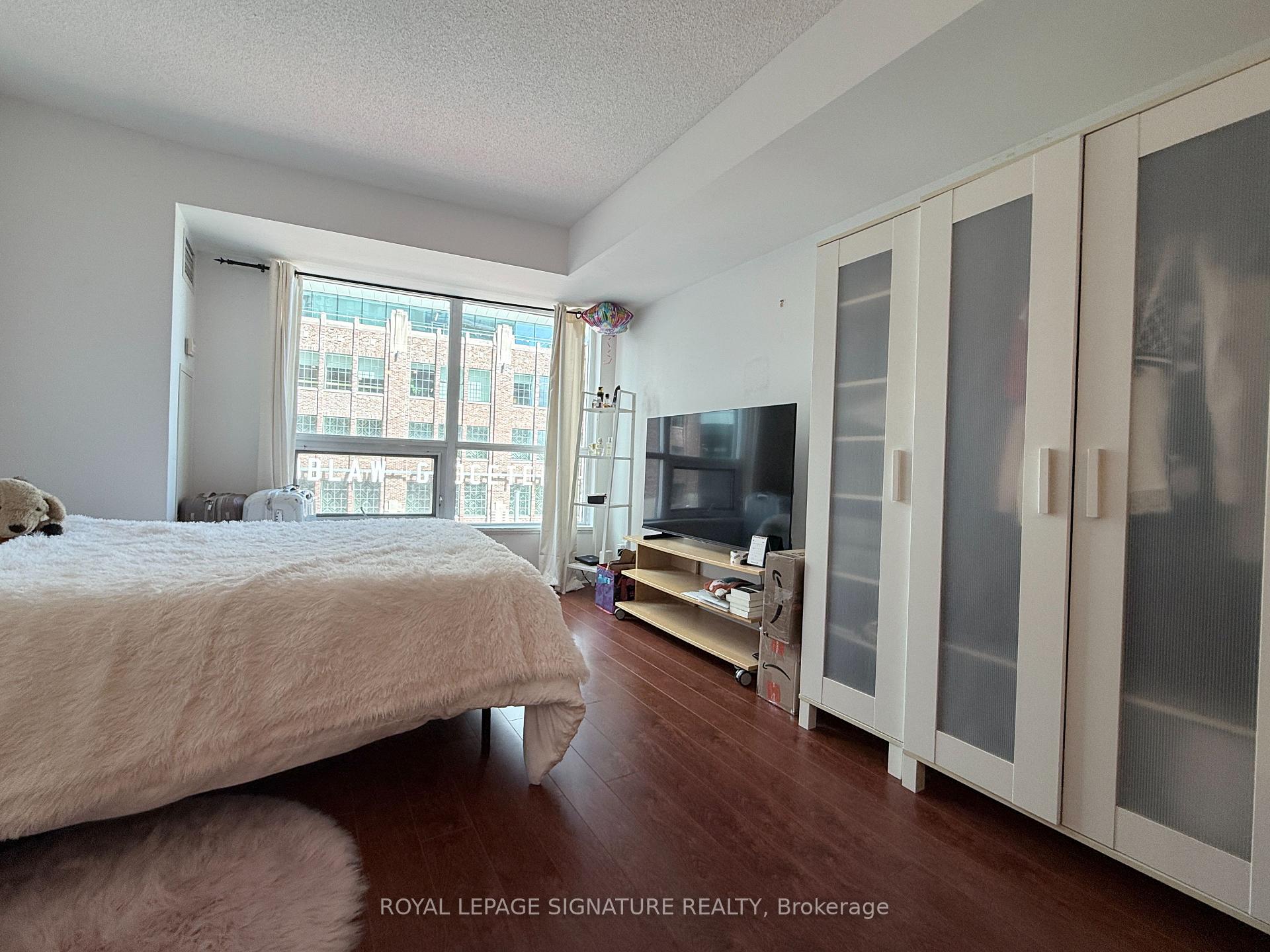 Photo 8 of Unit 405, 600 Fleet Street, Toronto, Niagara — HOMEH