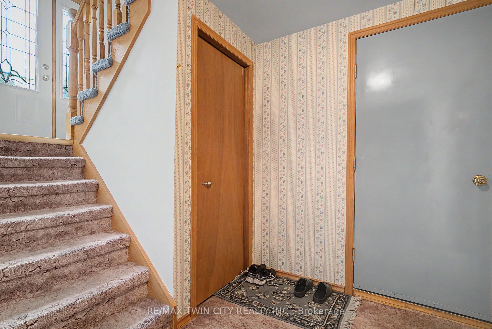 Photo 32 of 125 Blackwell Drive, Kitchener, Highland West — HOMEH