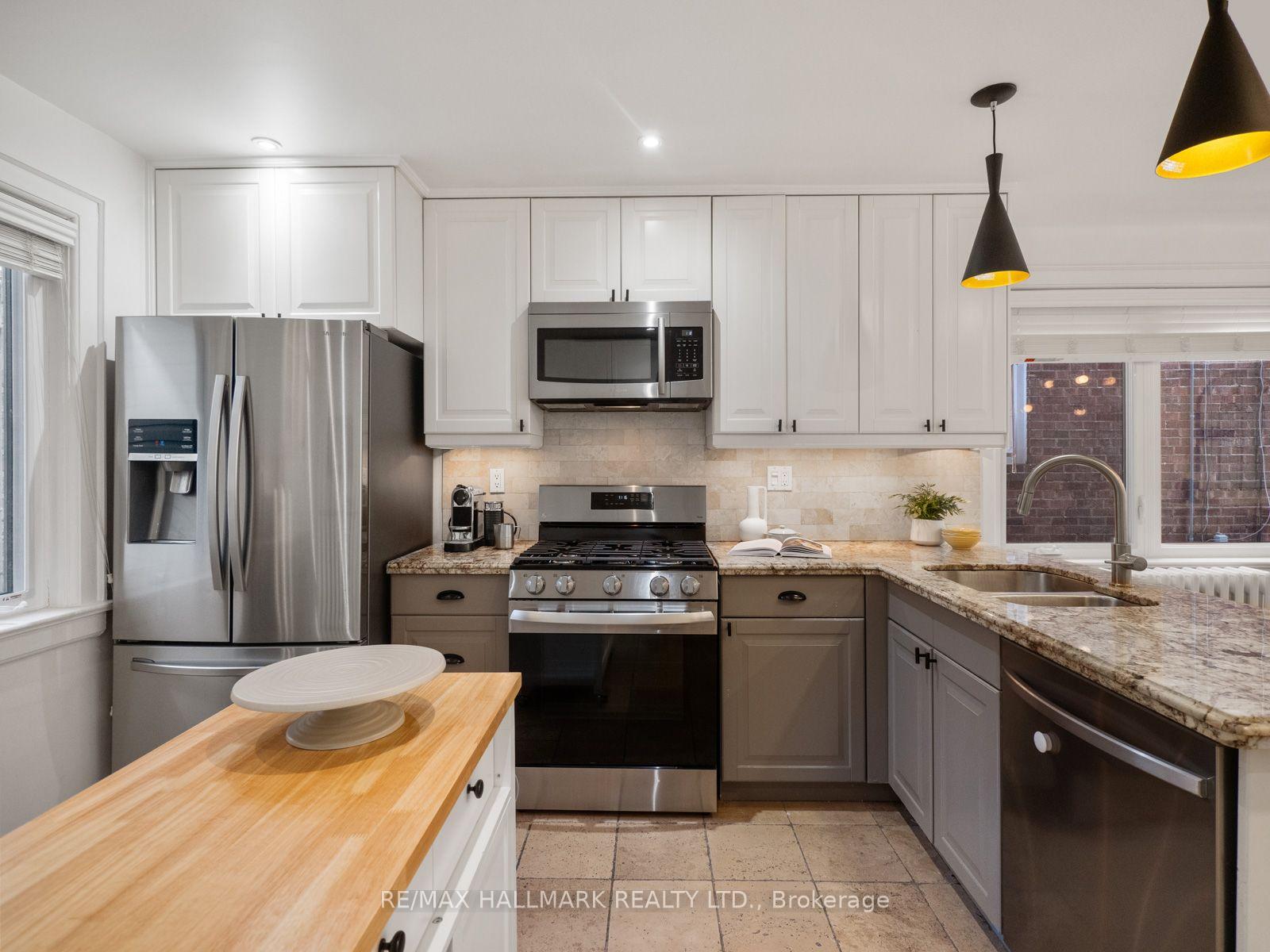 Photo 17 of 16 Hector Avenue, Toronto, Wychwood — HOMEH