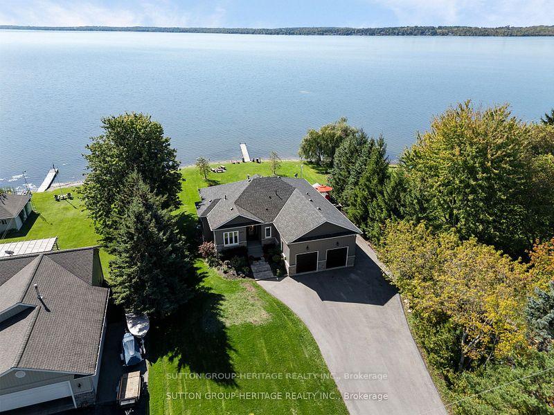 Photo 3 of 52 Hillside Drive, Kawartha Lakes, Mariposa — HOMEH