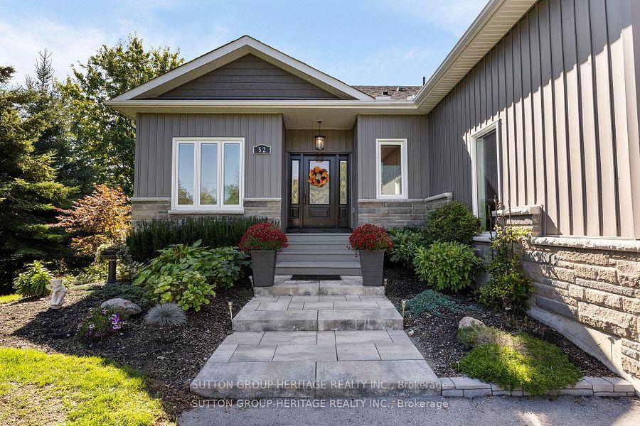 Photo 4 of 52 Hillside Drive, Kawartha Lakes, Mariposa — HOMEH