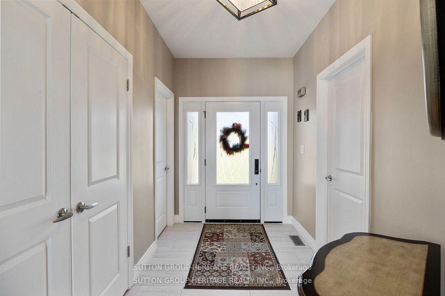Photo 8 of 52 Hillside Drive, Kawartha Lakes, Mariposa — HOMEH