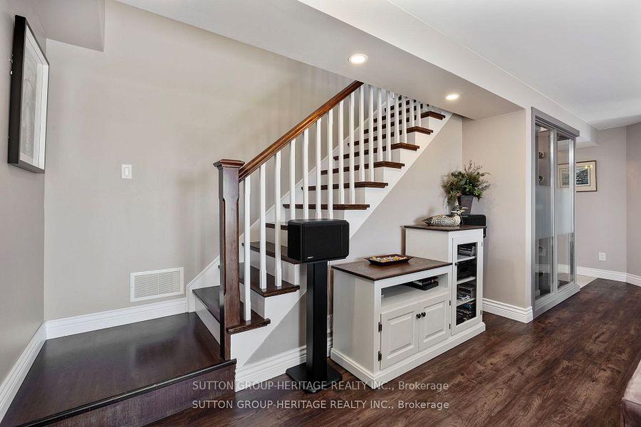 Photo 32 of 52 Hillside Drive, Kawartha Lakes, Mariposa — HOMEH