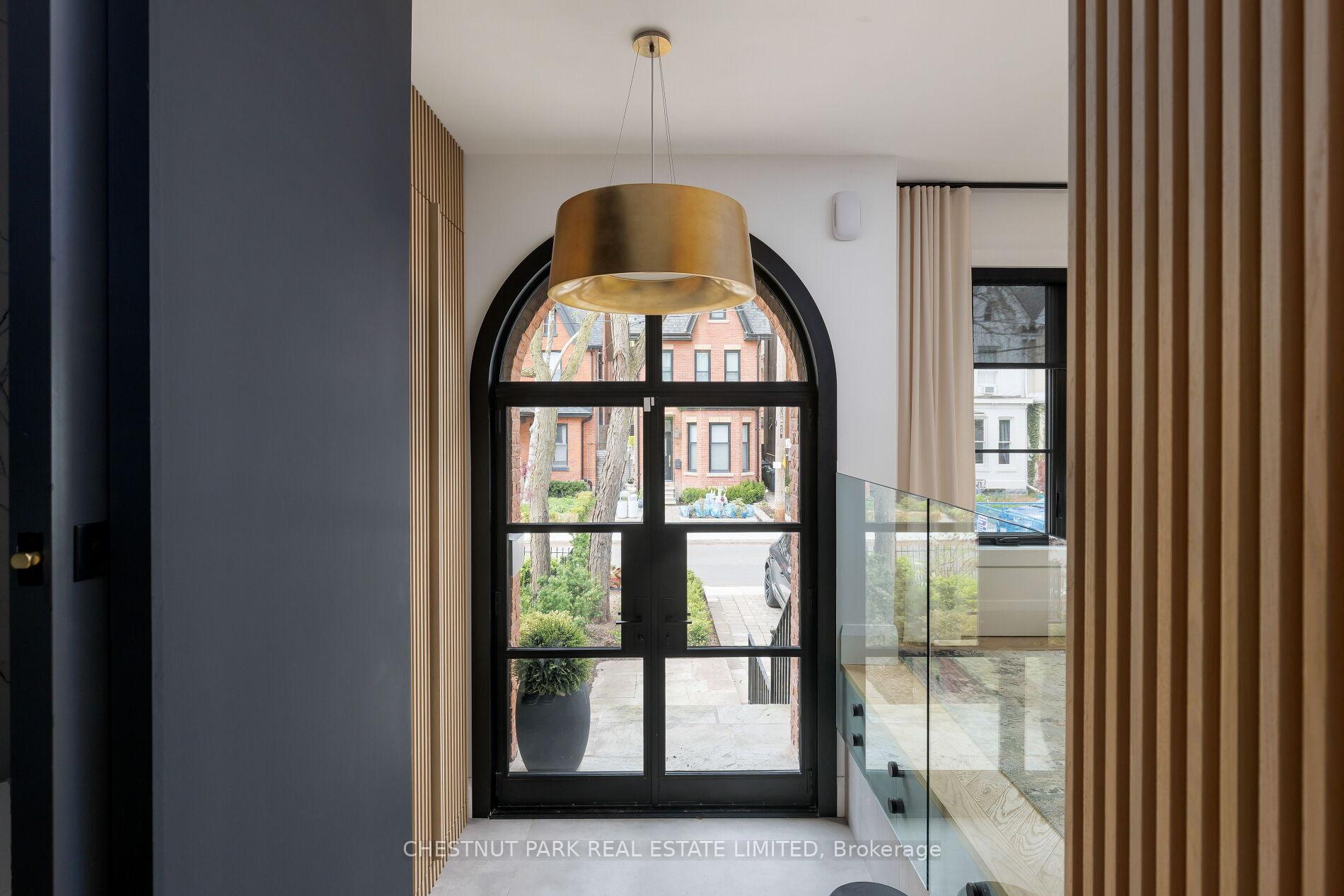 Photo 4 of 27 Boswell Avenue, Toronto, The Annex — HOMEH