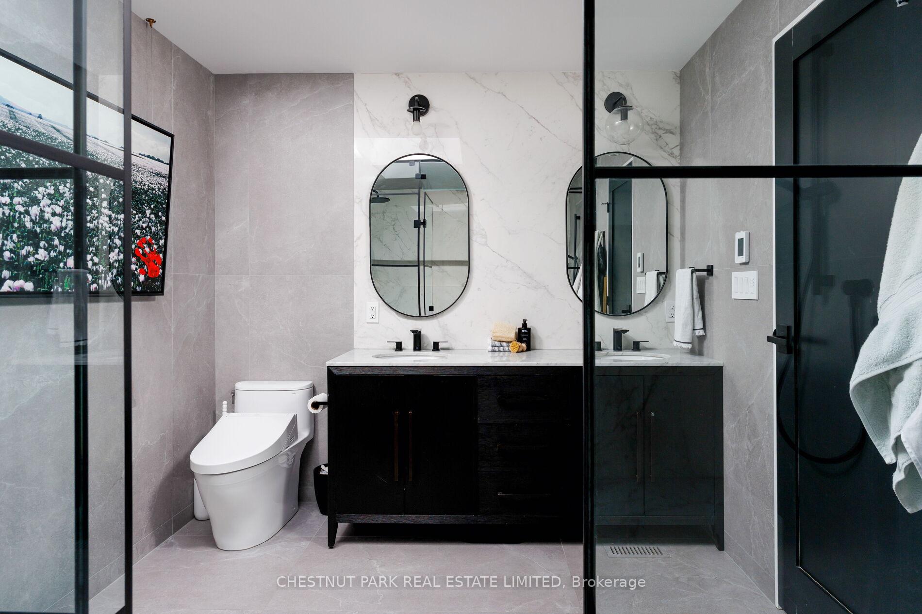 Photo 32 of 27 Boswell Avenue, Toronto, The Annex — HOMEH