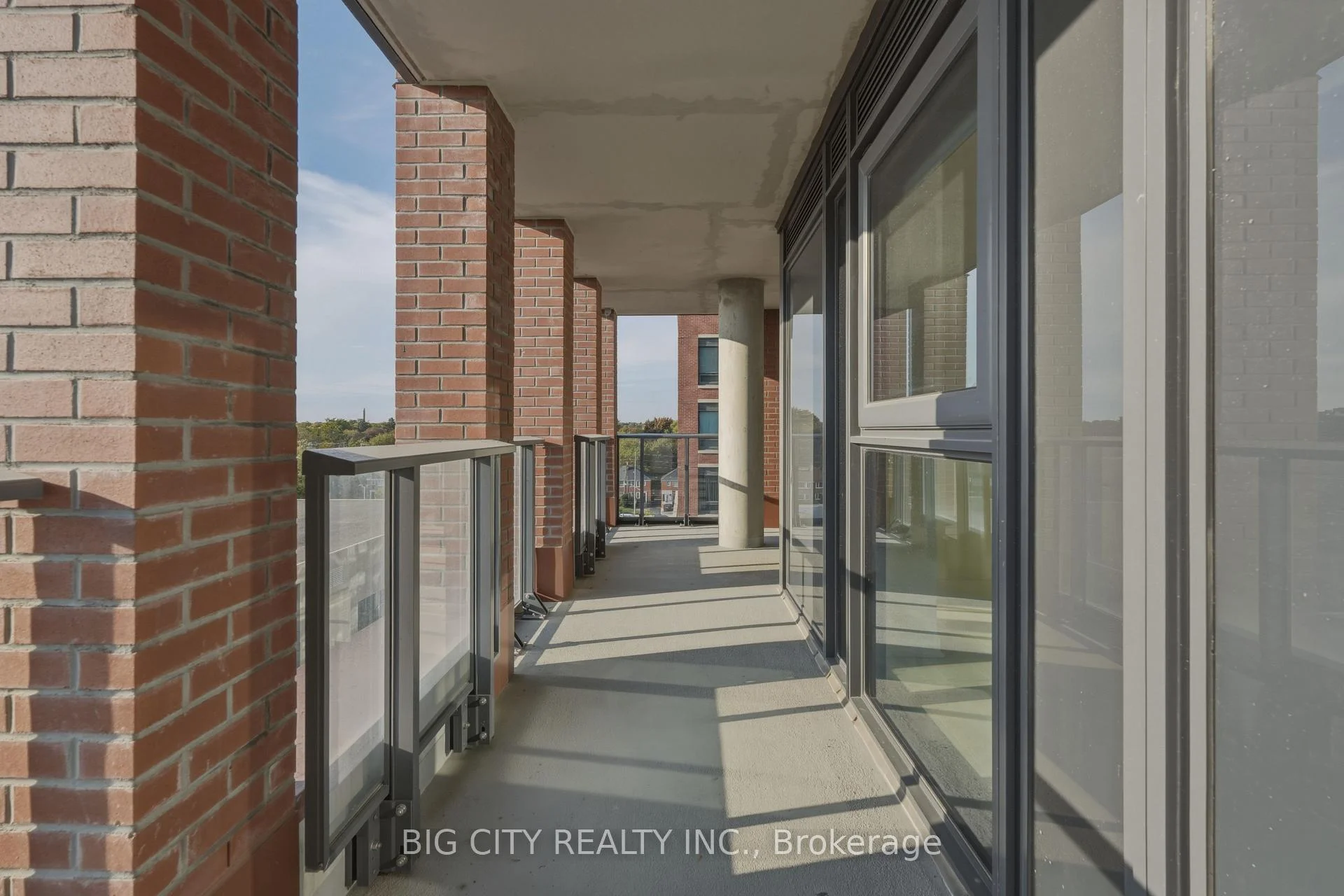 Photo 4 of Unit 504, 25 Frederick Todd Way, Toronto, Thorncliffe Park — HOMEH