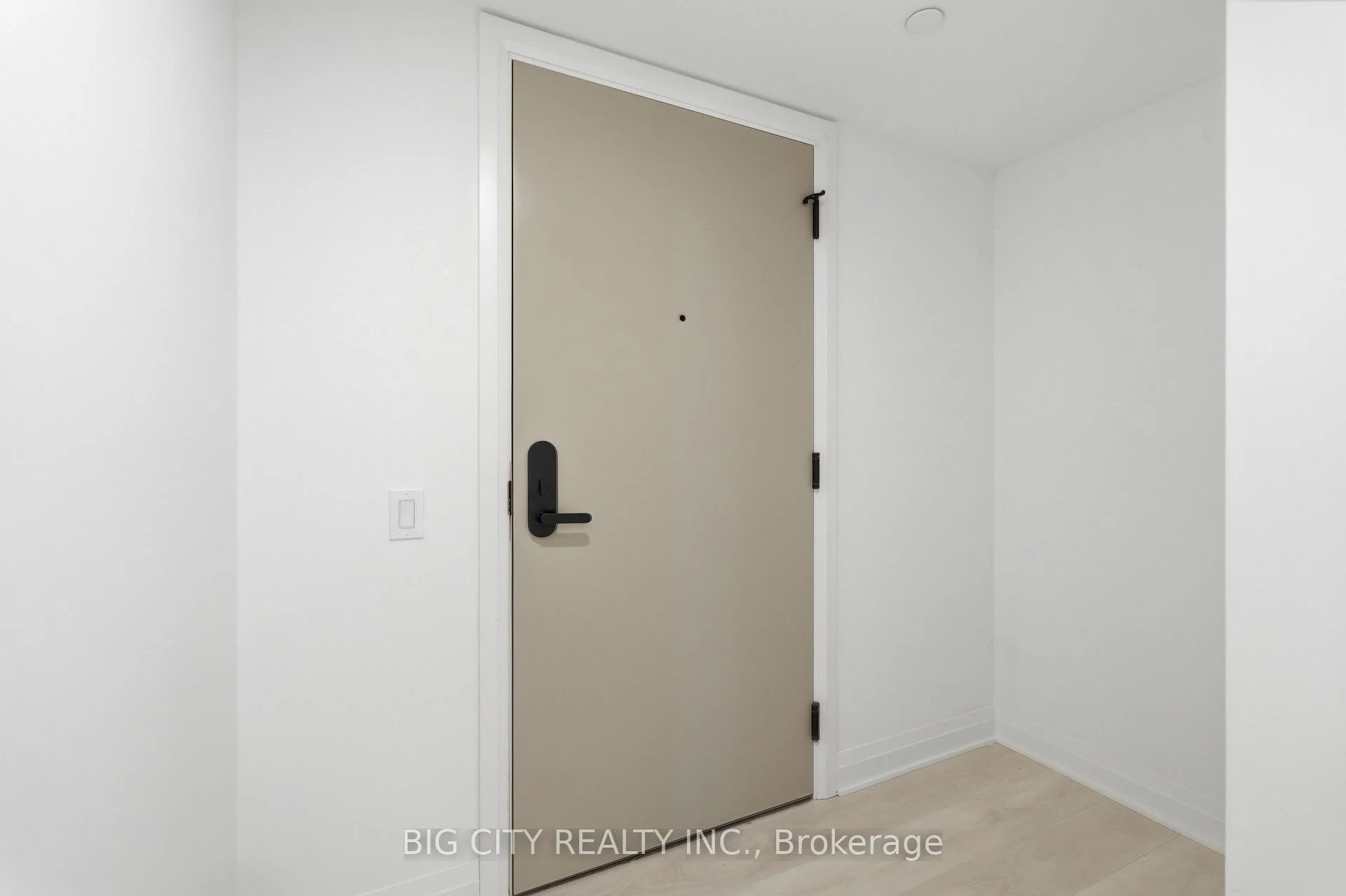 Photo 8 of Unit 504, 25 Frederick Todd Way, Toronto, Thorncliffe Park — HOMEH